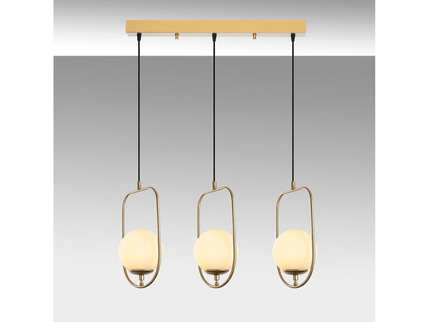 Candeeiro Elegante em Dourado - Sofisticação para o Seu Espaço