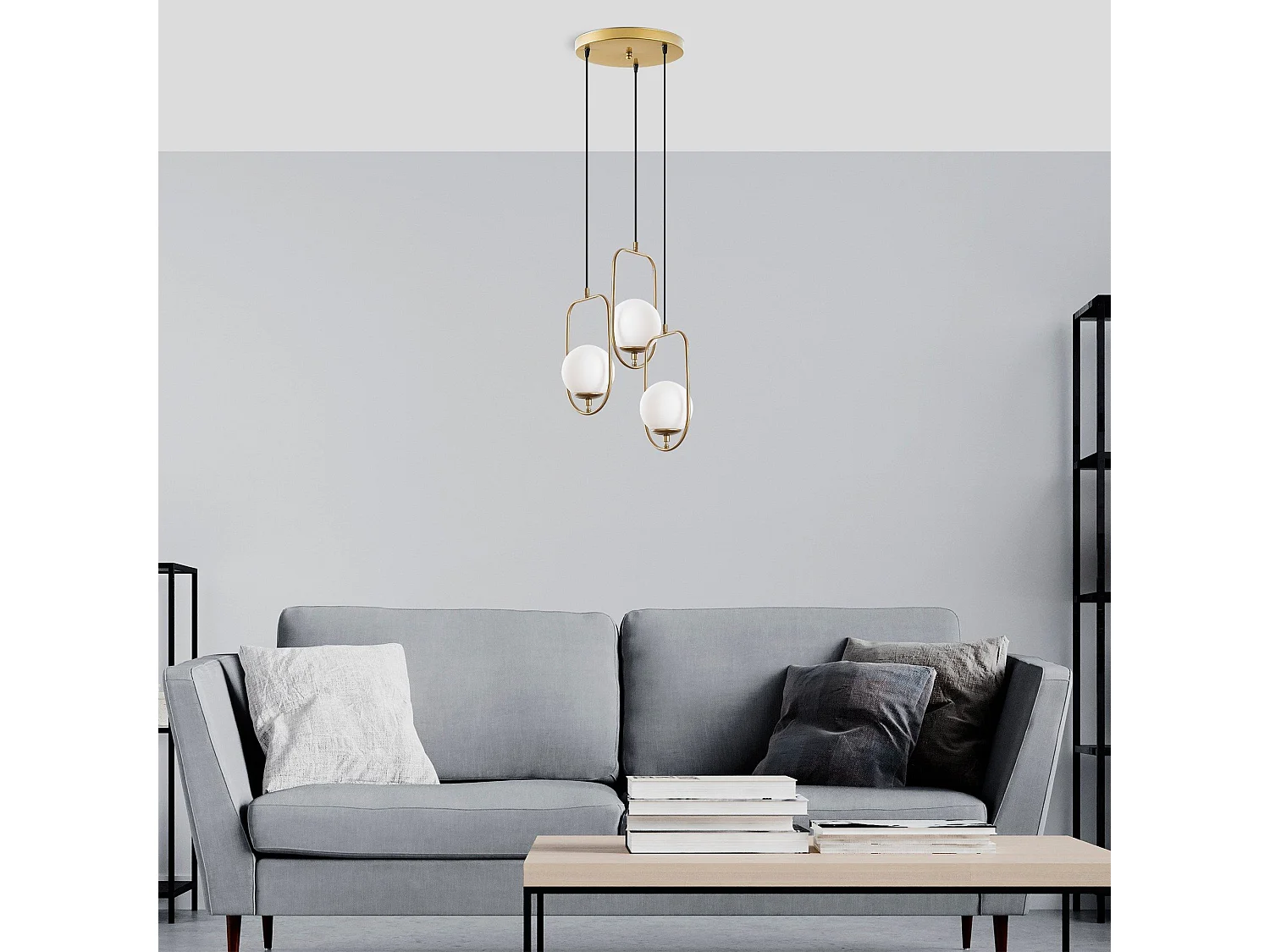 Candeeiro Luxuoso Dourado para Elegância e Glamour em Sua Casa