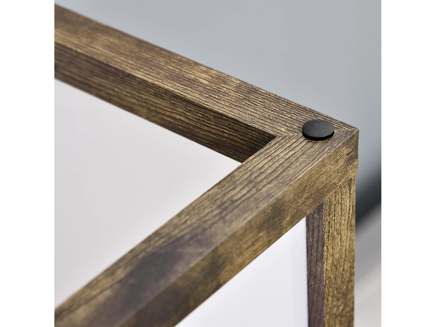 Candeeiro de Pé Moderno HOMCOM com 3 Prateleiras de Armazenamento - Marrom Rústico e Lâmpada E27