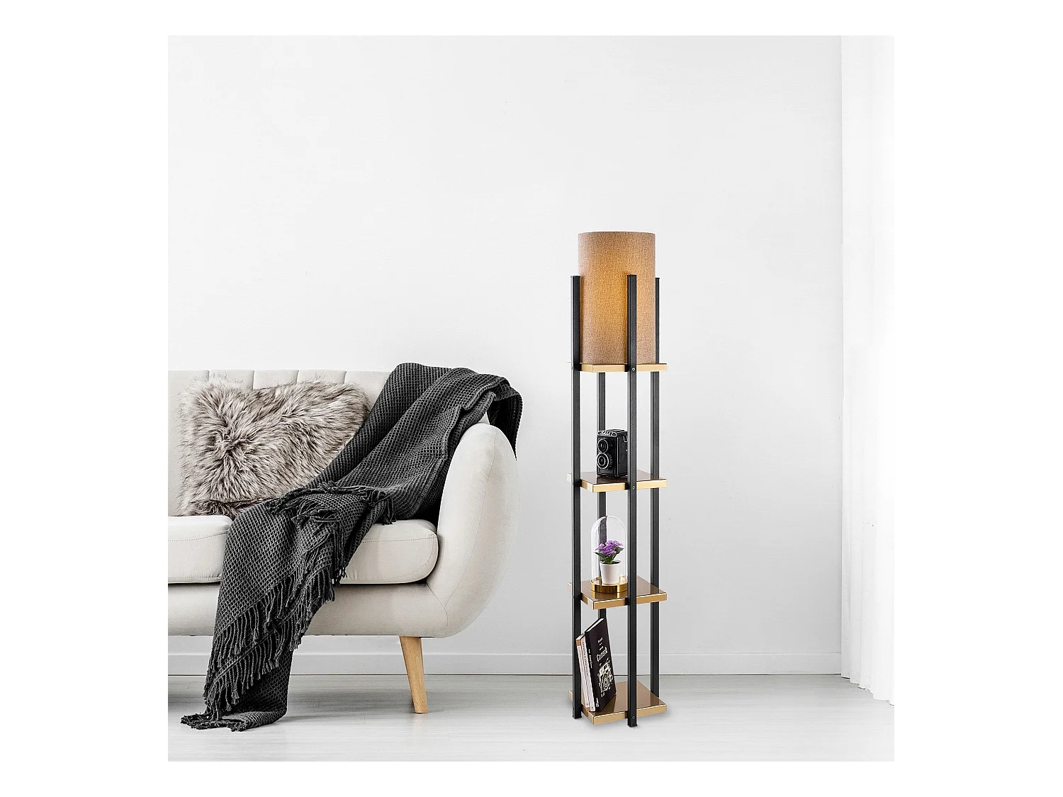 Candeeiro de Pé Elegante Preto e Dourado para Decoração Moderna