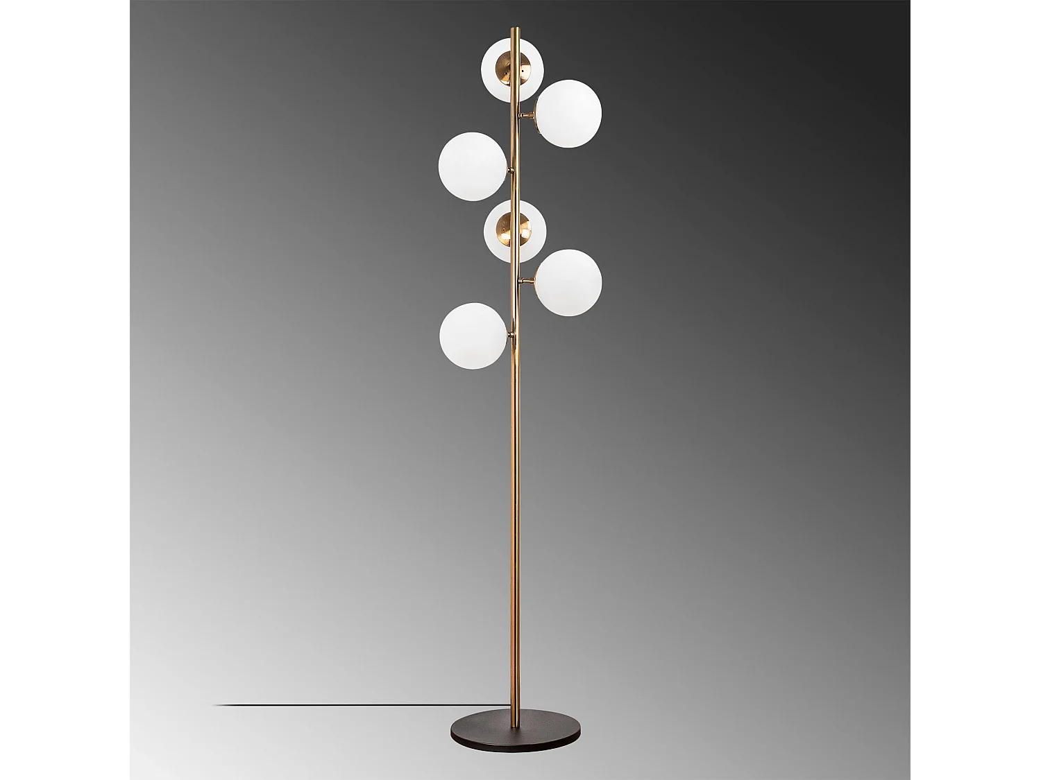 Candeeiro de Pé Fazli 10510 - Elegância e Sofisticação para o Seu Espaço