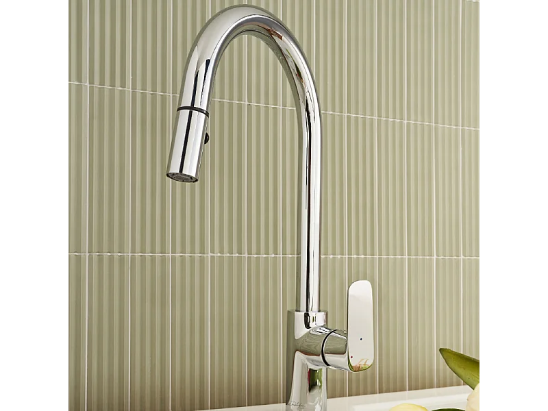 Robinet cuisine avec douchette extractible JACOB DELAFON July+ col de cygne et orientable