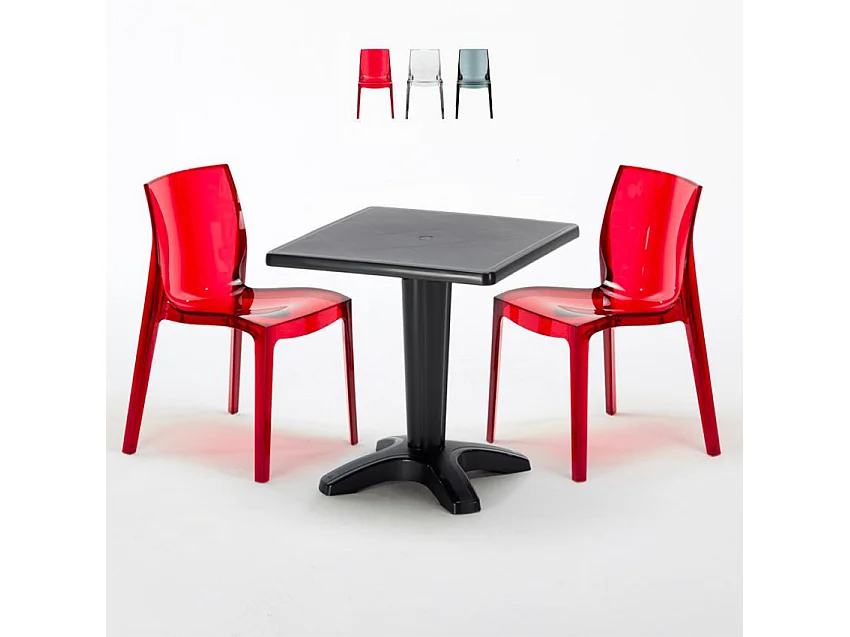 Tisch Quadratisch mit 2 Bunten Polycarbonat Outdoor Stühlen Grand Soleil Cafè