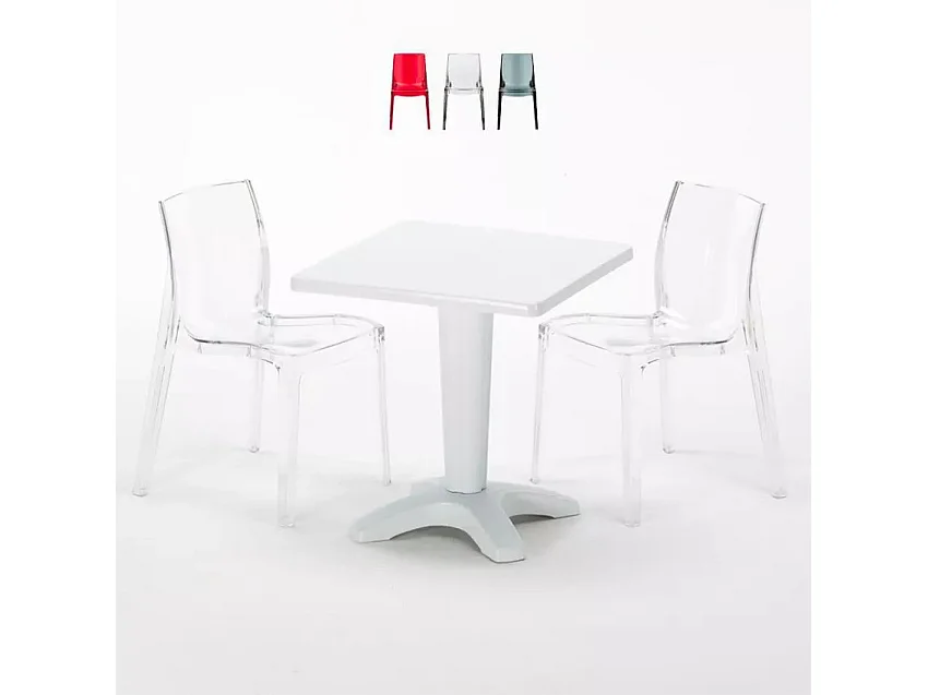 Tisch Quadratisch mit 2 Bunten Polycarbonat Outdoor Stühlen Grand Soleil Cafè