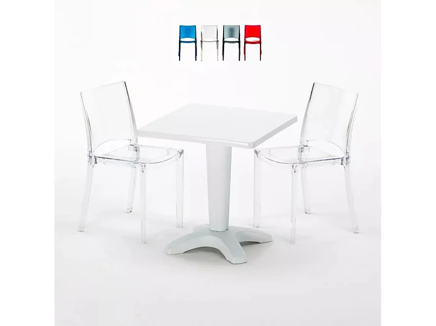 Tisch Quadratisch mit 2 Bunten Polycarbonat Outdoor Stühlen Grand Soleil Cafè
