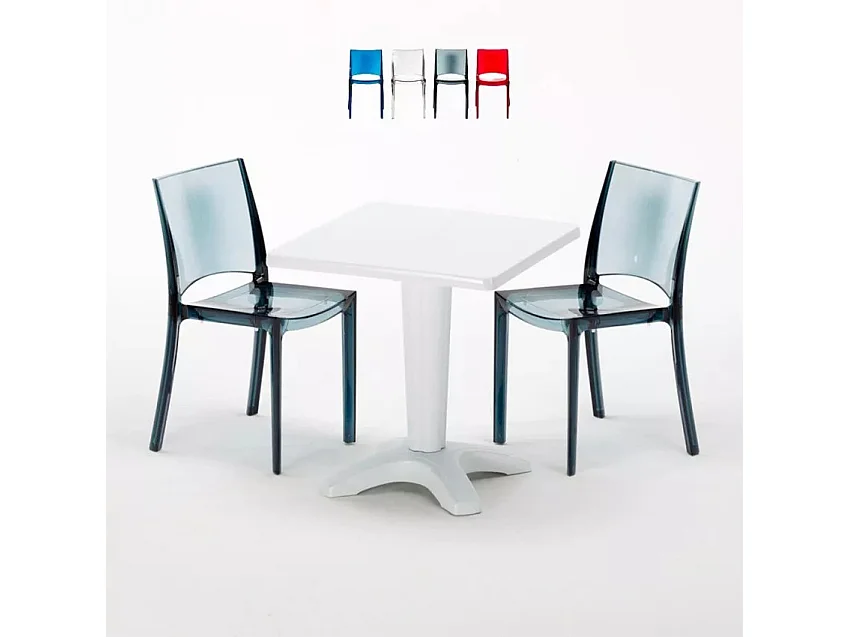 Tisch Quadratisch mit 2 Bunten Polycarbonat Outdoor Stühlen Grand Soleil Cafè