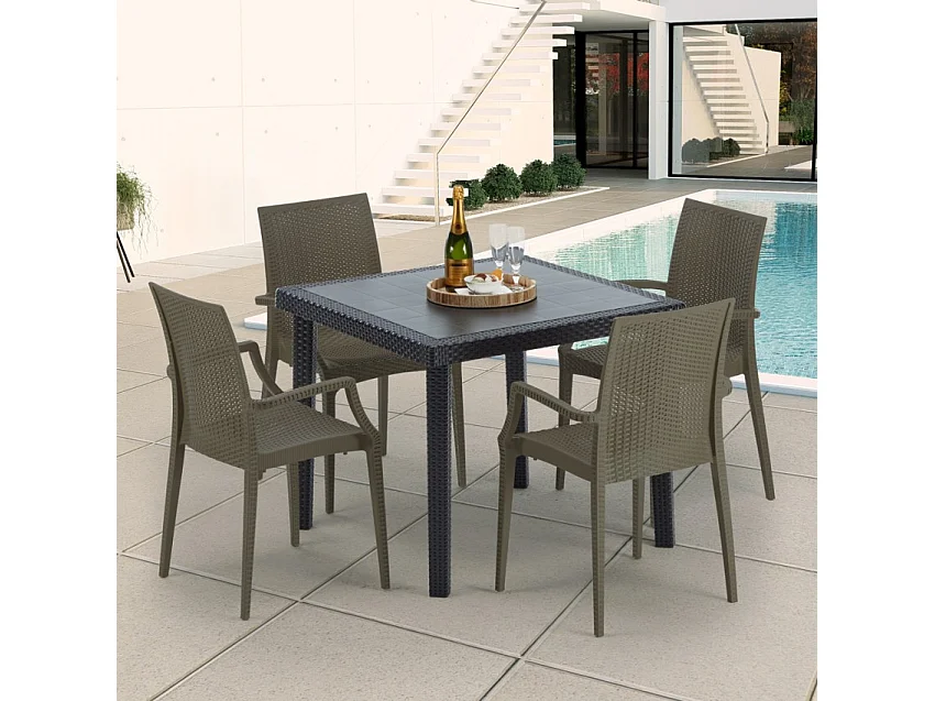 Schwarz Quadratisch Tisch und 4 Stühle Farbiges Polypropylen-Außenmastenset Grand Soleil Arm Bistrot Passion - Braun