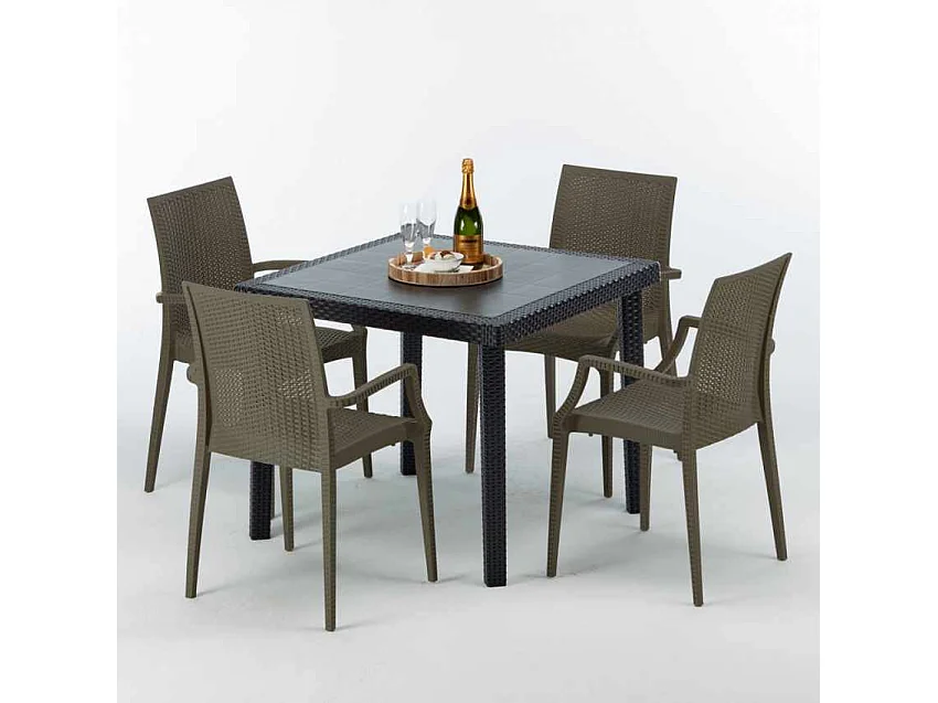 Schwarz Quadratisch Tisch und 4 Stühle Farbiges Polypropylen-Außenmastenset Grand Soleil Arm Bistrot Passion - Braun