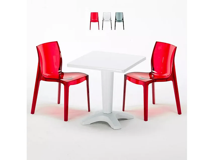 Tisch Quadratisch mit 2 Bunten Polycarbonat Outdoor Stühlen Grand Soleil Cafè