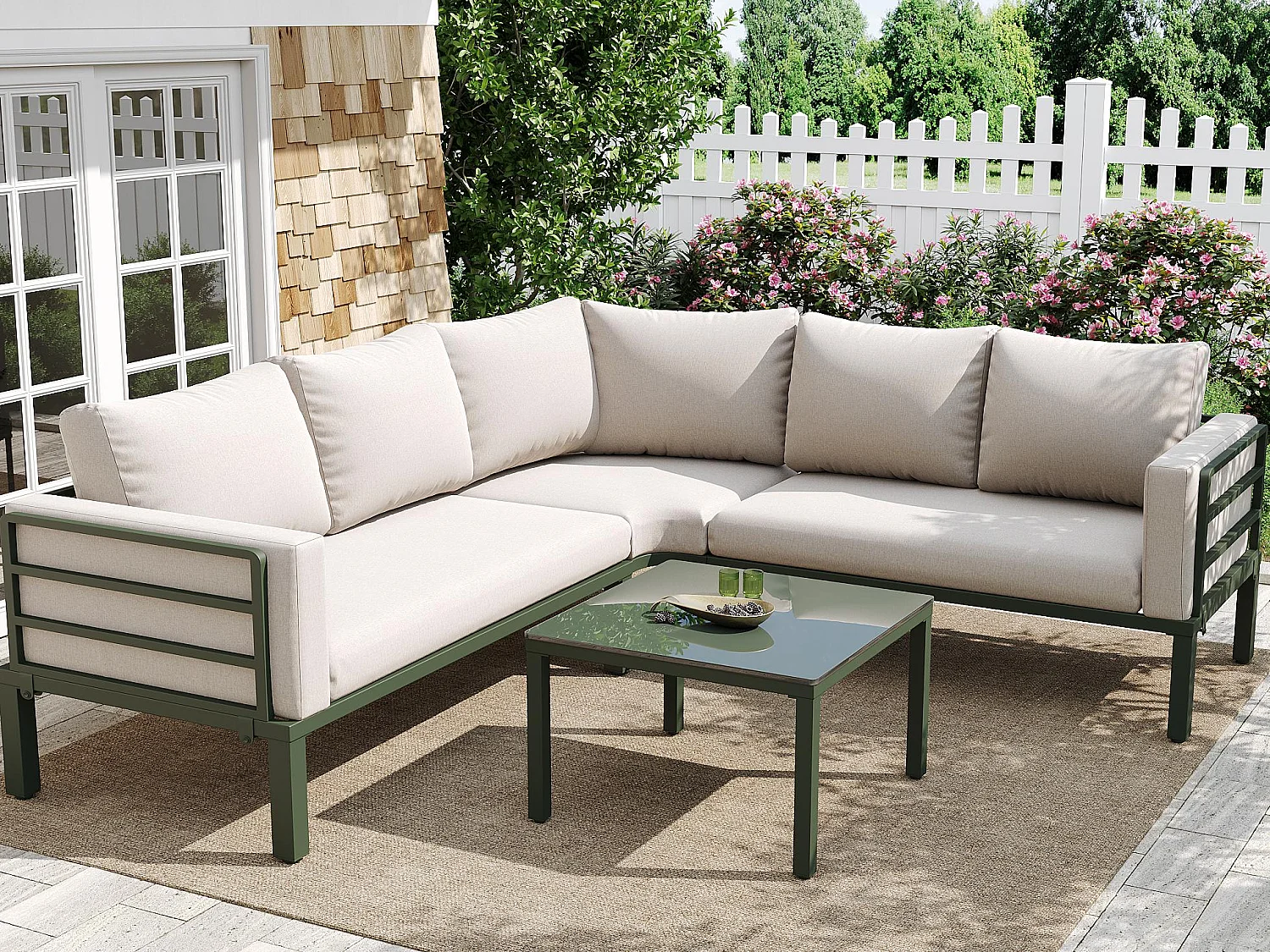 Zestaw mebli ogrodowych z ocynkowanej stali na 4 osoby - 2 sofy, 1 stół kawowy ze szkła hartowanego - z poduszkami - beżowy