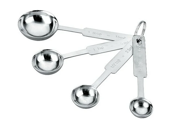 4 cuillères mesure 1.25-2.5-5-15 ml