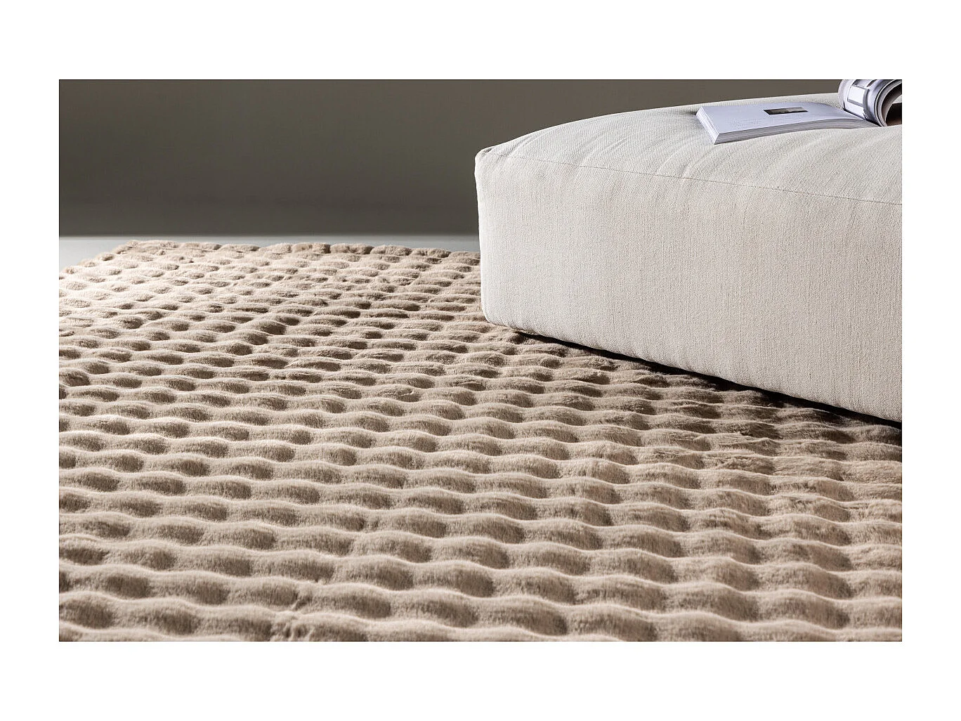 Tapis Imitation Fourrure "Novis" 200x290cm Beige