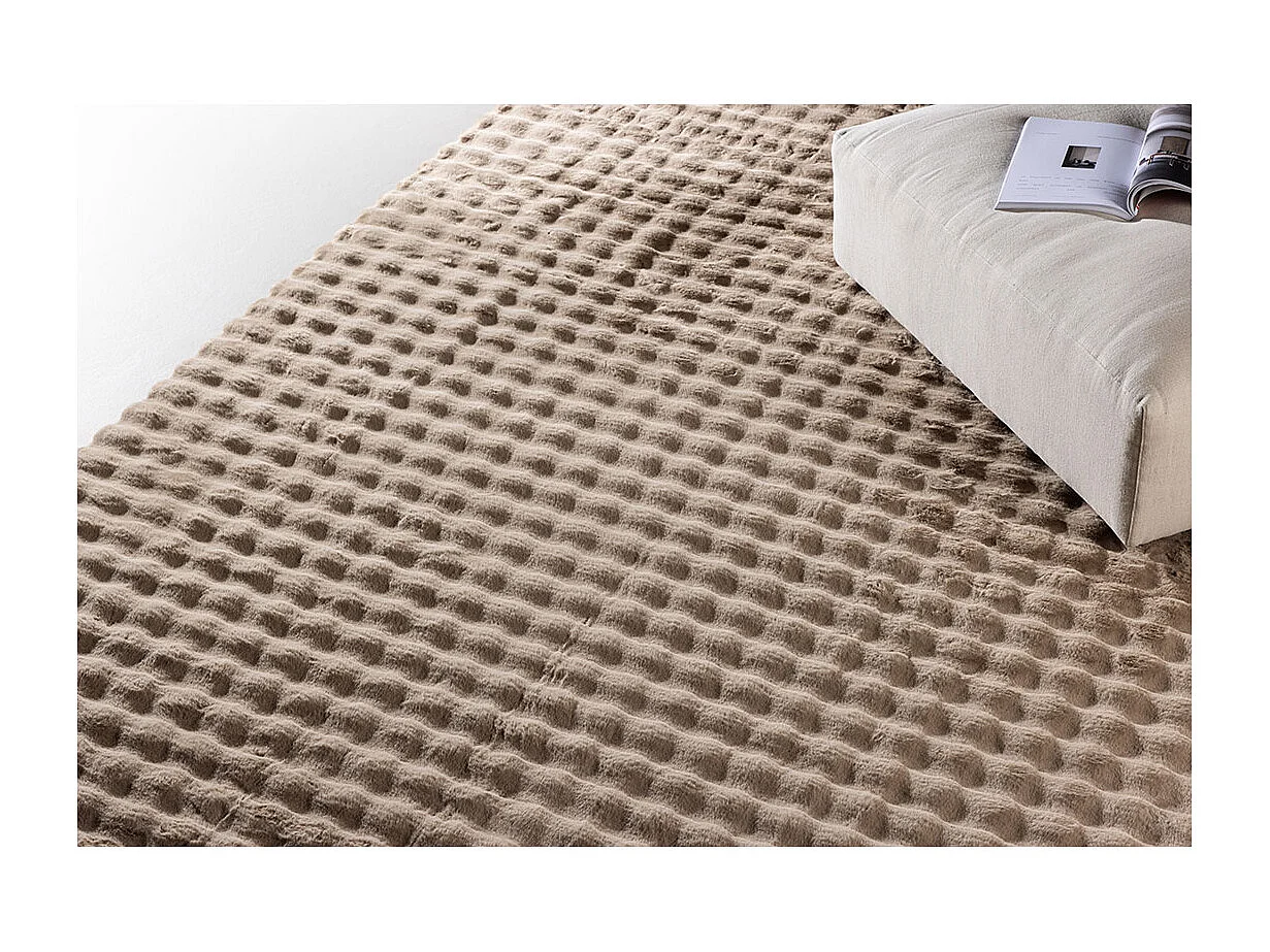 Novis tapis 200x290 cm beige.