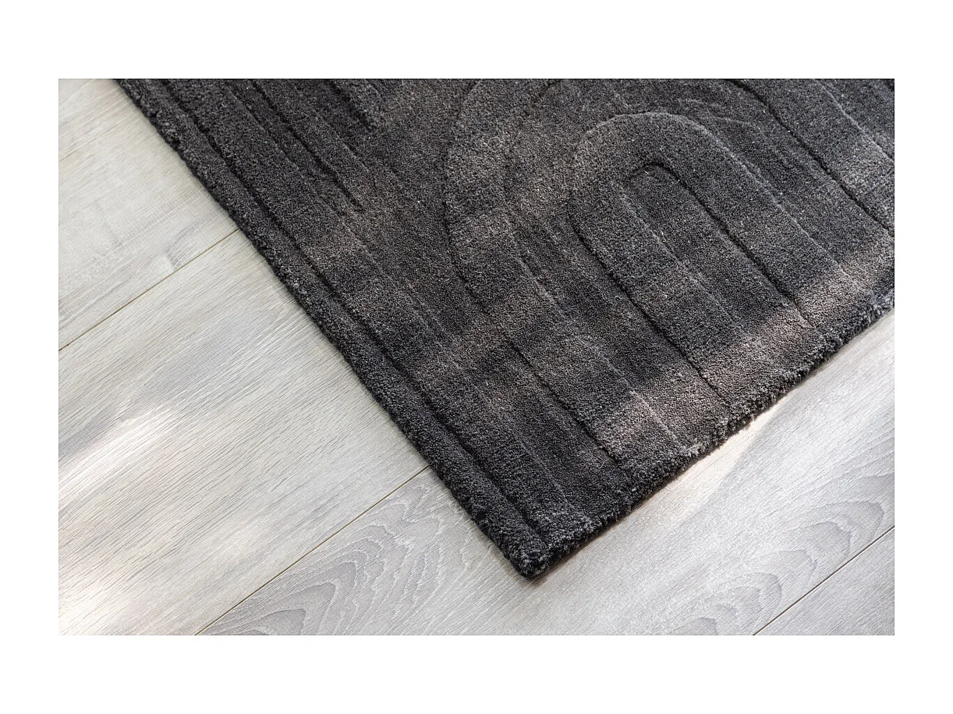 Tapis Déco "Nora" 50x80cm Gris Foncé