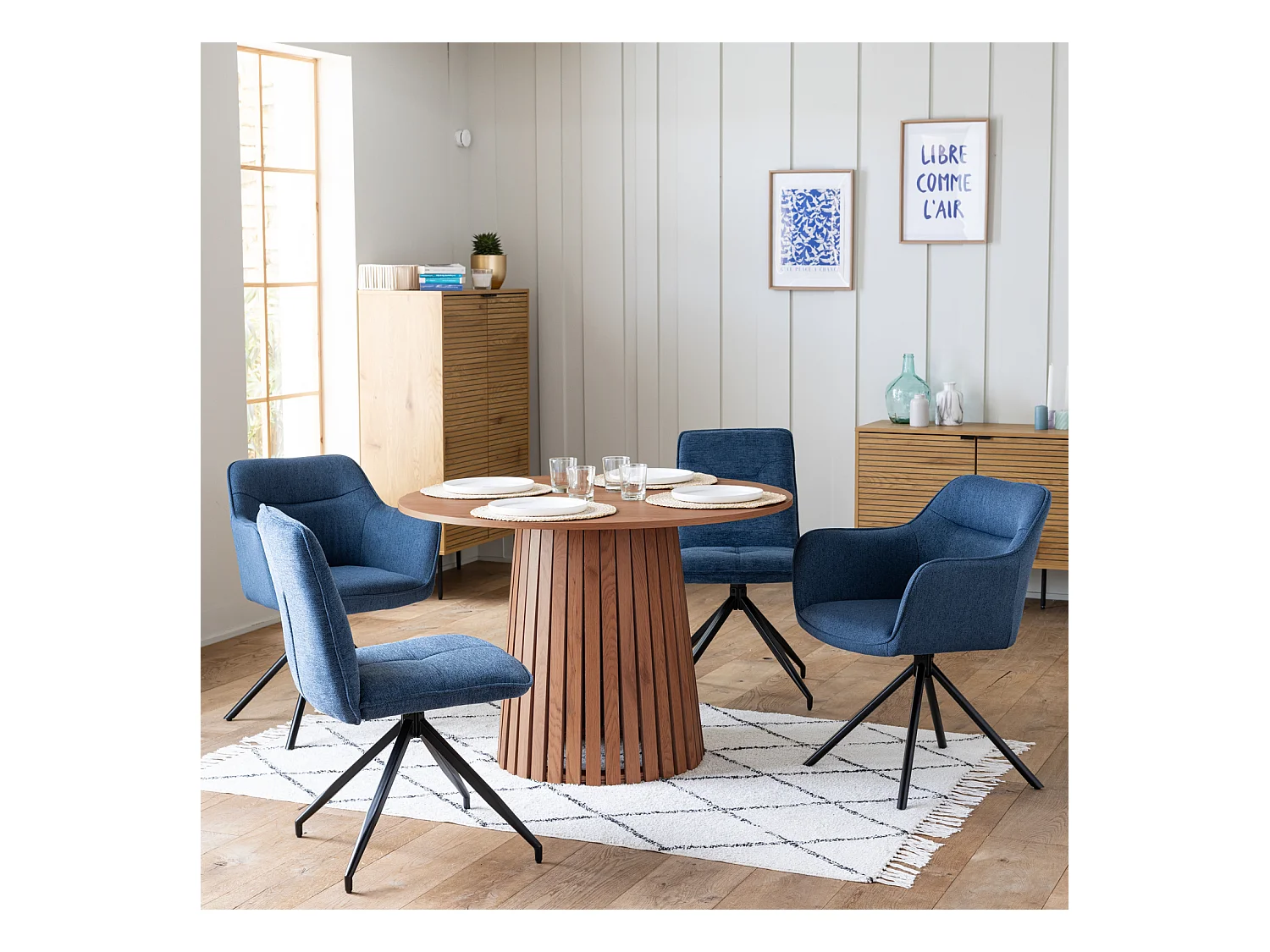 Table à manger ronde 110cm en bois foncé LIV - HAPPY GARDEN