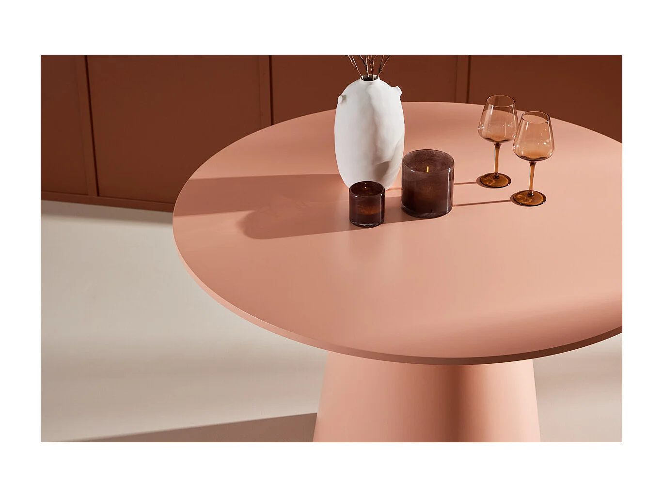 Lanzo eetkamertafel Ø120cm perzikkleurig.