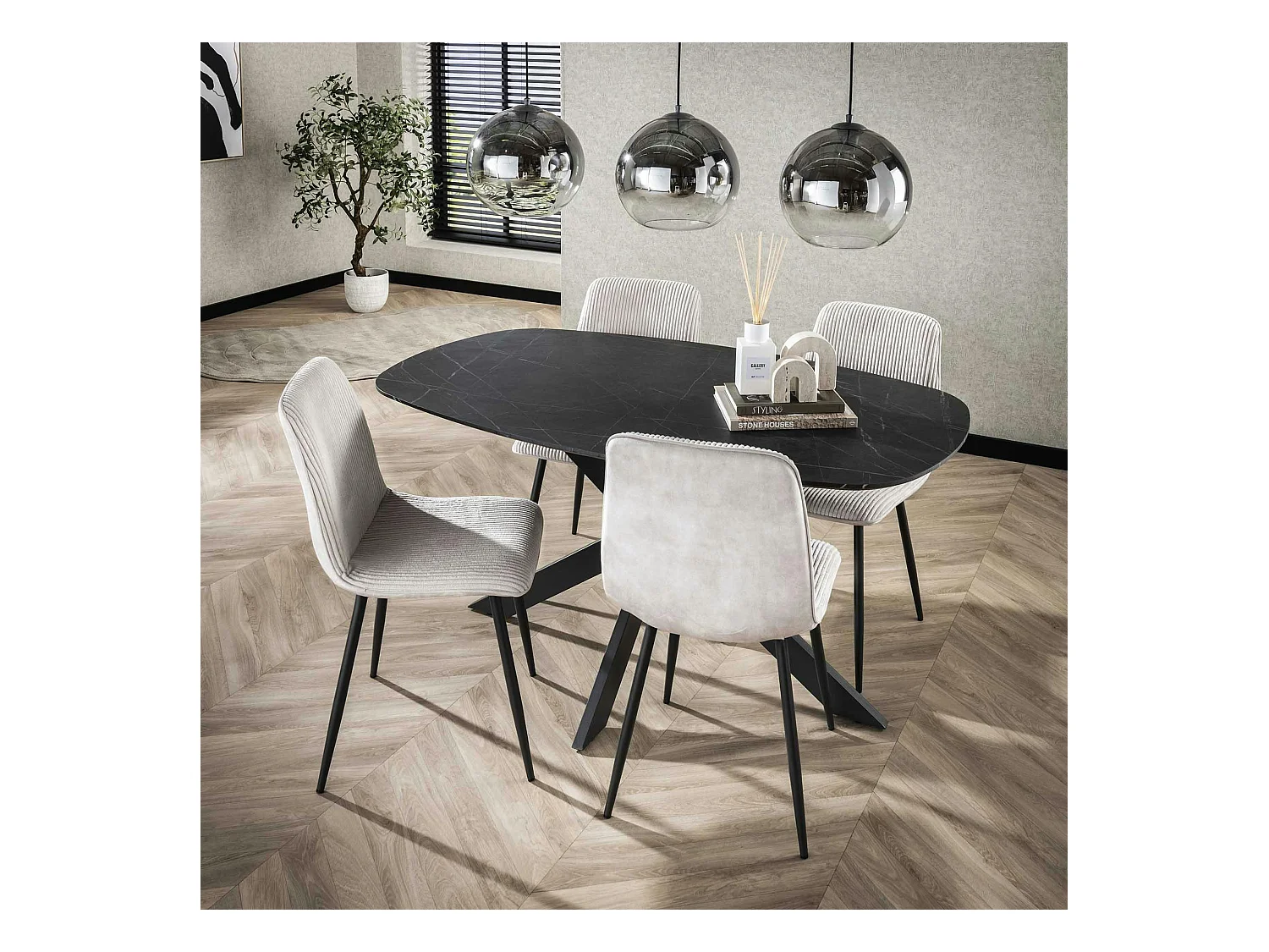 Table ovale pied central croisé 150 cm RALF