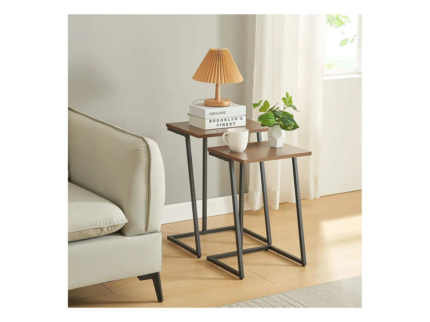 Lot de 2 tables basses gigognes Salem acier panneau de particules noir effet noyer [en.casa]