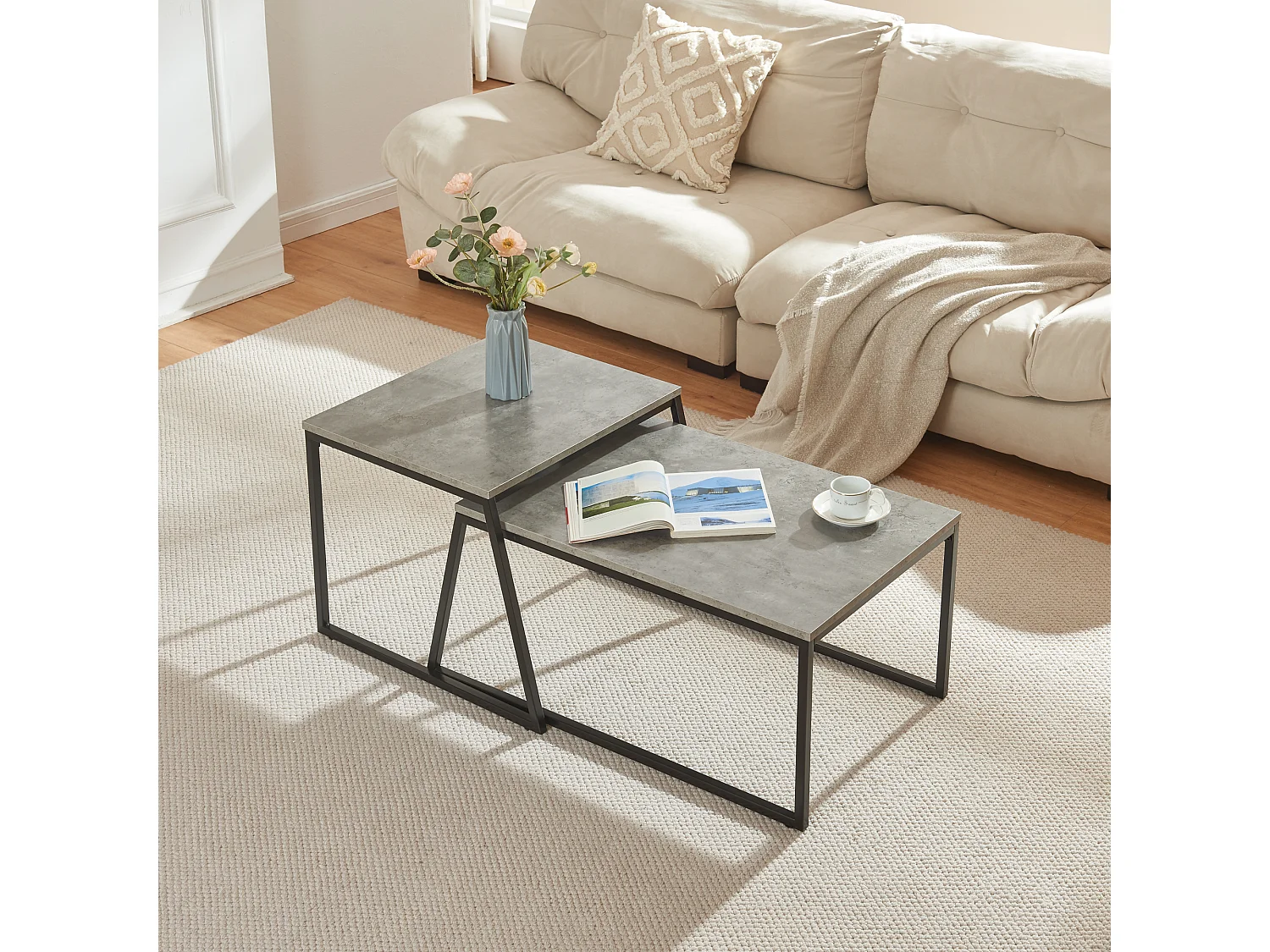 Lot de 2 tables basses gigognes Hyllestad noir effet béton [en.casa]