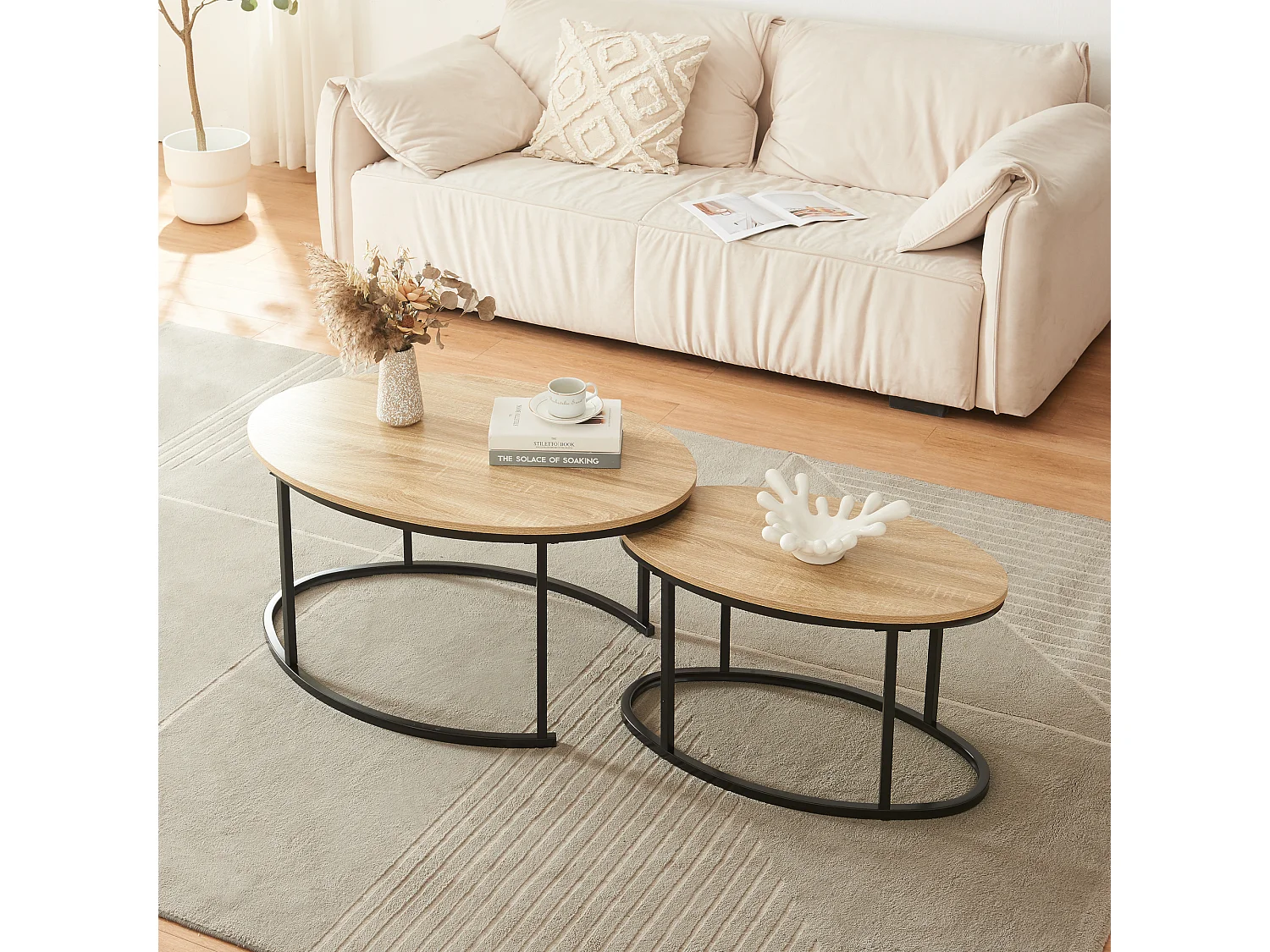 Lot de 2 tables basses gigognes Niederlande de tailles différentes noir effet chêne [en.casa]