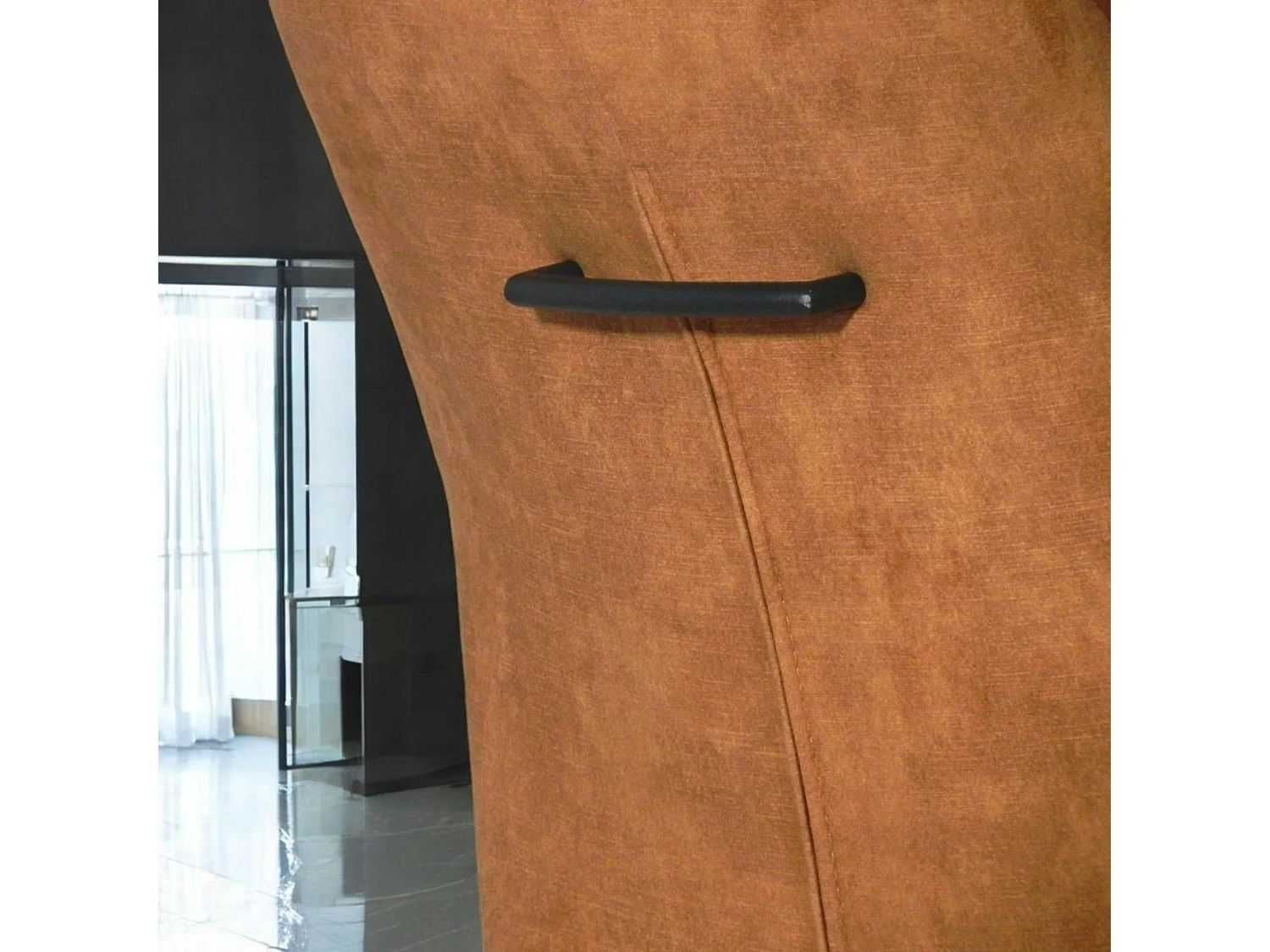 Chaise pivotante moutarde en velours patiné avec poignée (lot de 2) LOMBARDIE