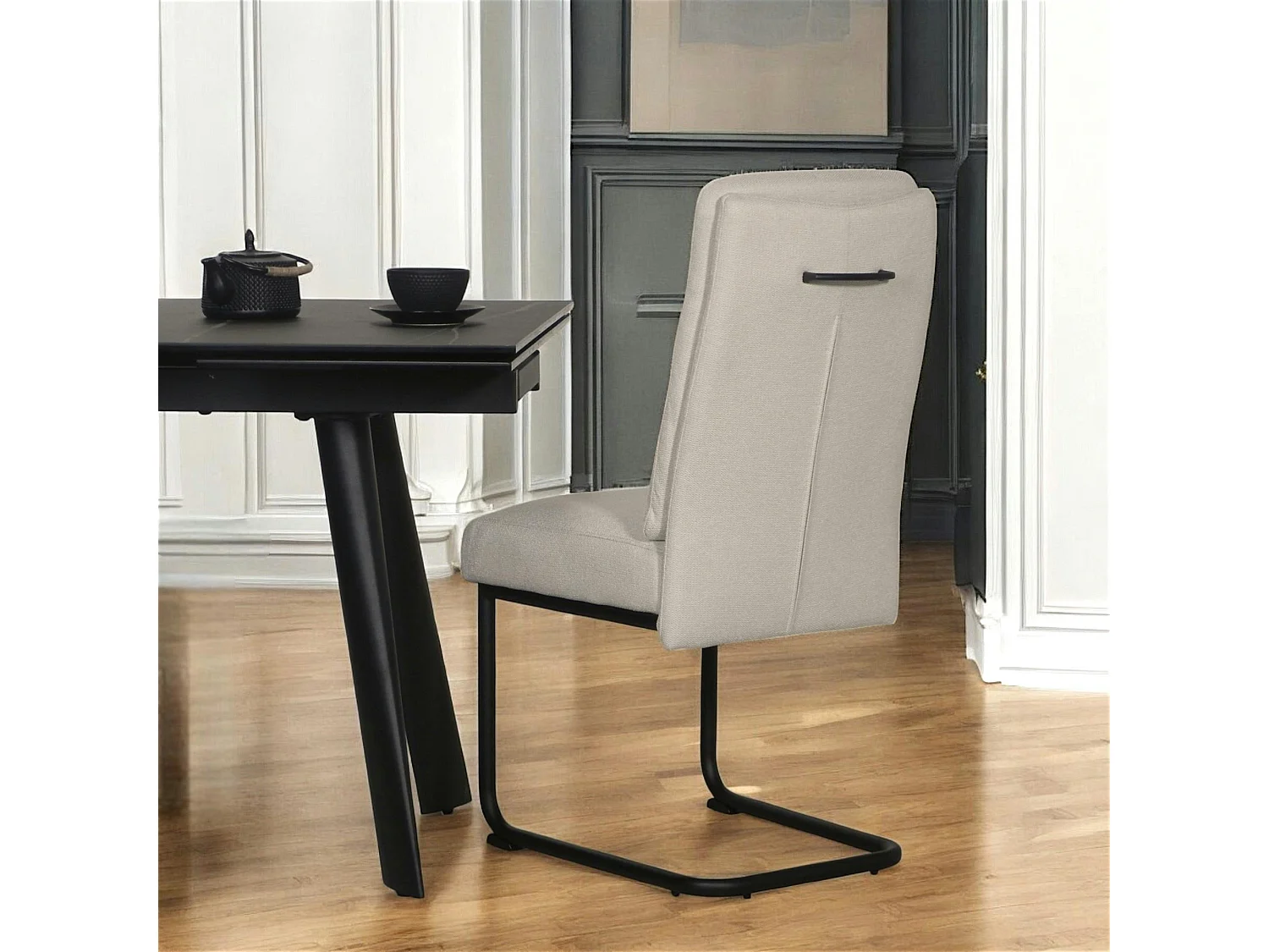 Chaise à dossier haut en tissu beige (lot de 2) LOMBARDIE