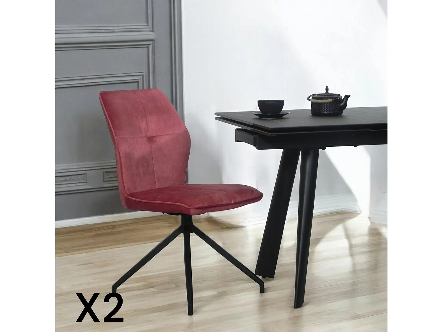 Chaise pivotante rose en velours patiné avec poignée (lot de 2) LOMBARDIE