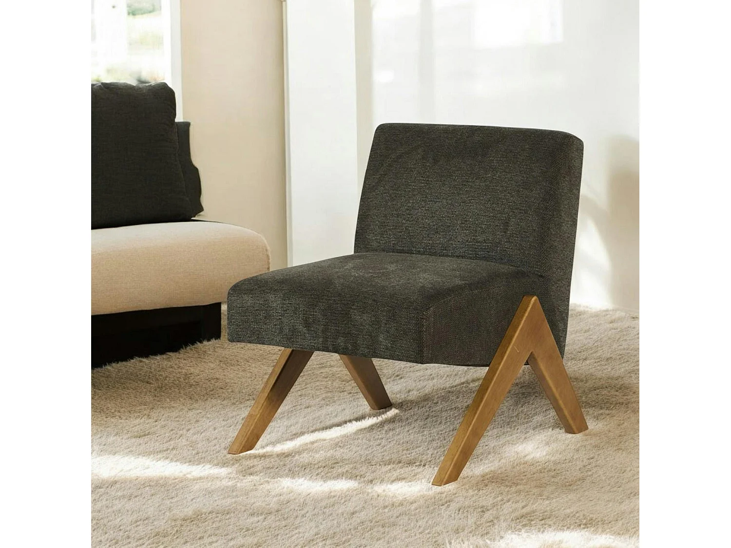 Fauteuil de salon bois et velours anthracite SOHO