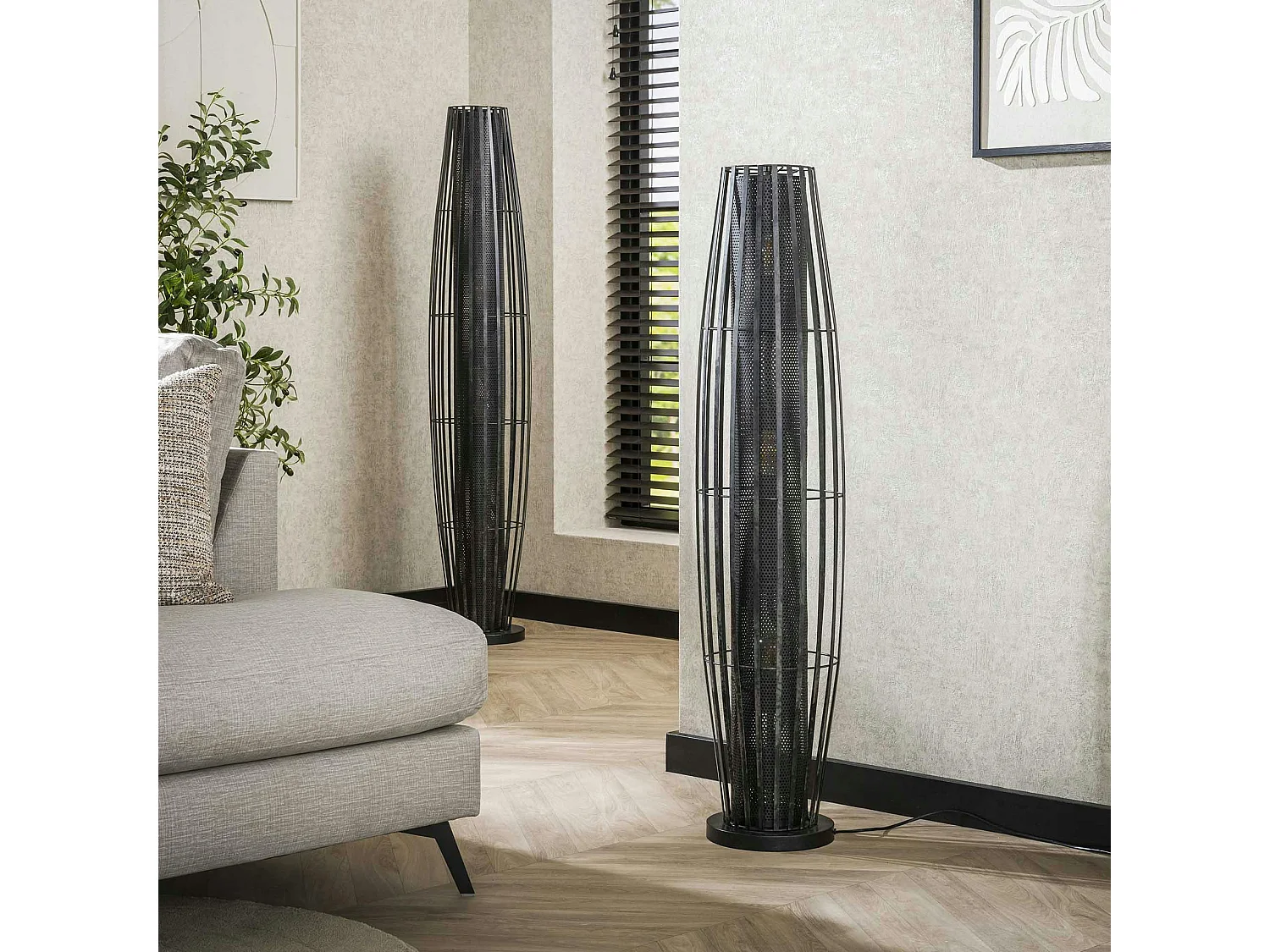 Lampadaire design avec cylindre en métal perforé 120 cm RALF