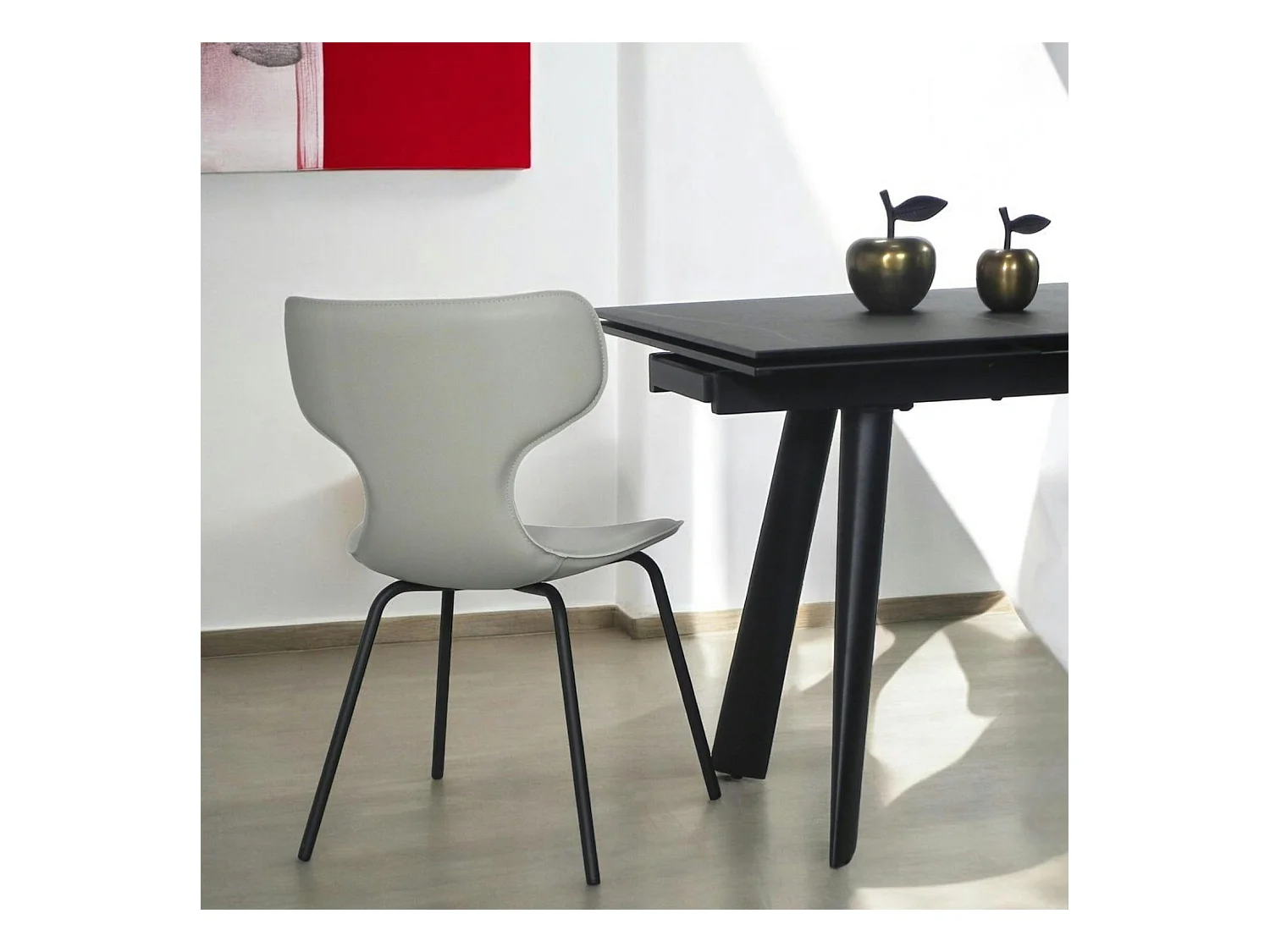 Chaise beige avec dossier en T, revêtement nettoyable (lot de 2) LOMBARDIE