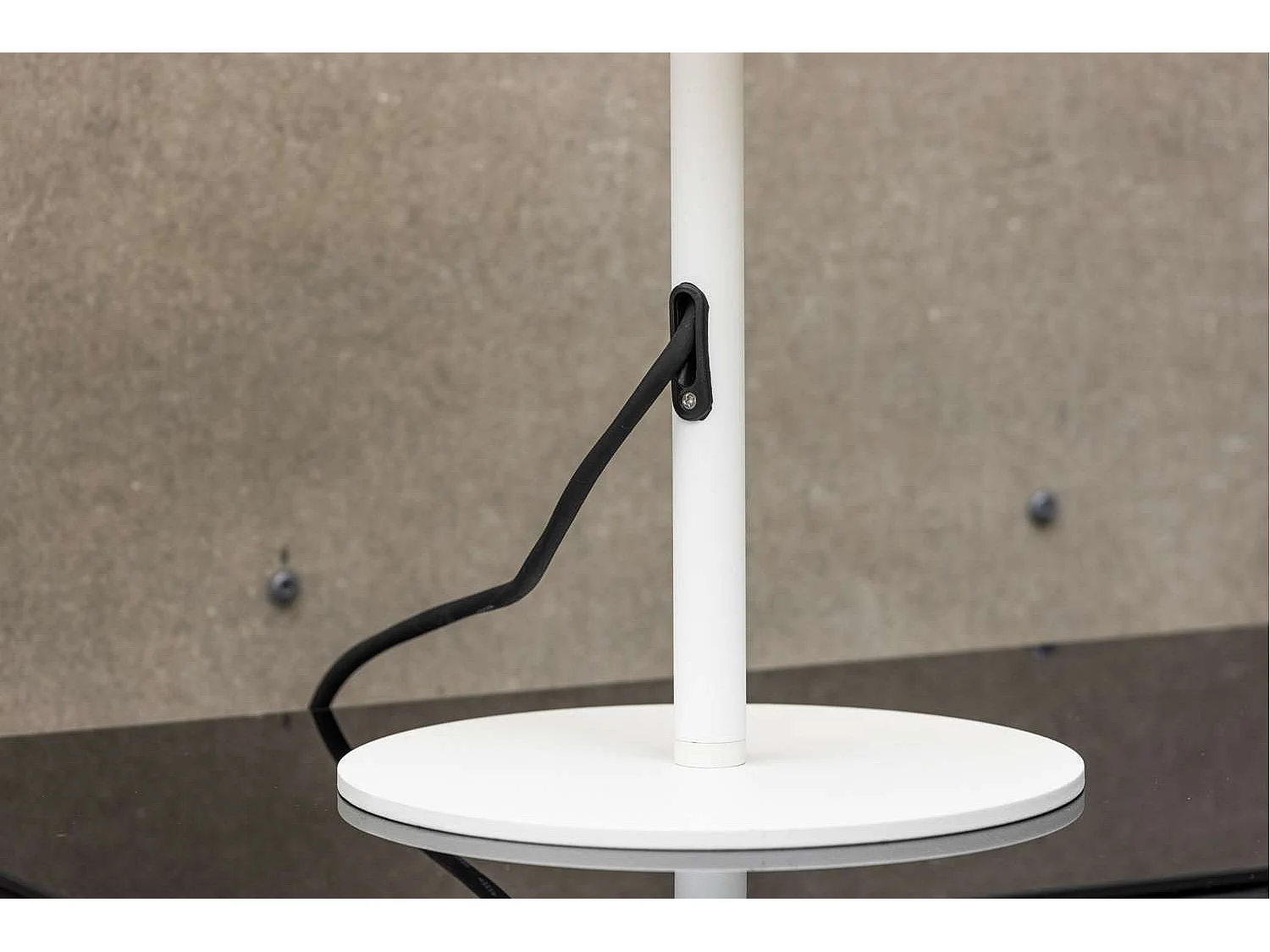 Moris tafellamp voor buiten wit.