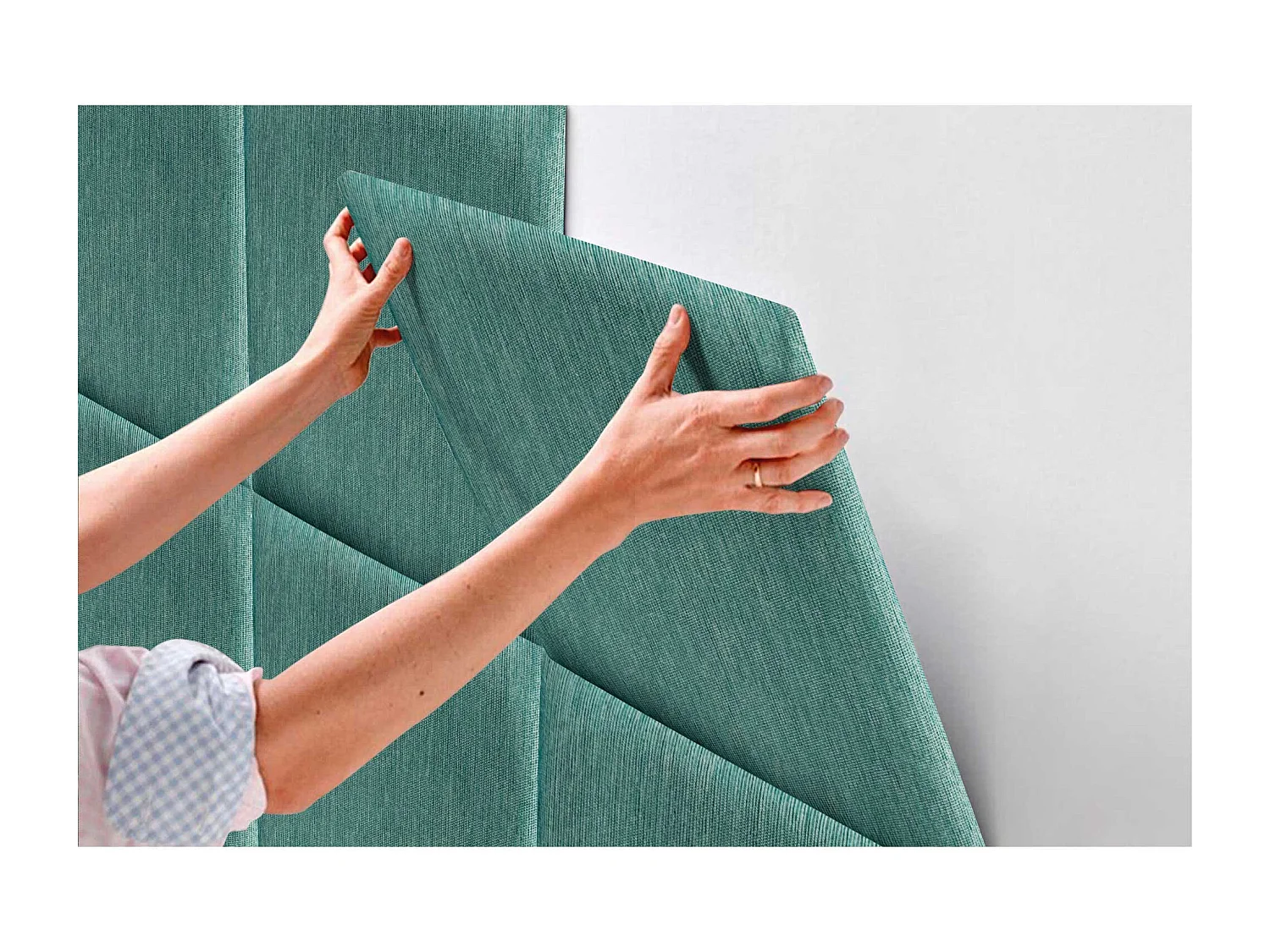 DHOME Testiera Imbottita Composta da Pannelli Autoadesivi Intercambiabili Serie Luxury Edition Letto di Lusso Camera da Letto (Lineal Green, 180cm)