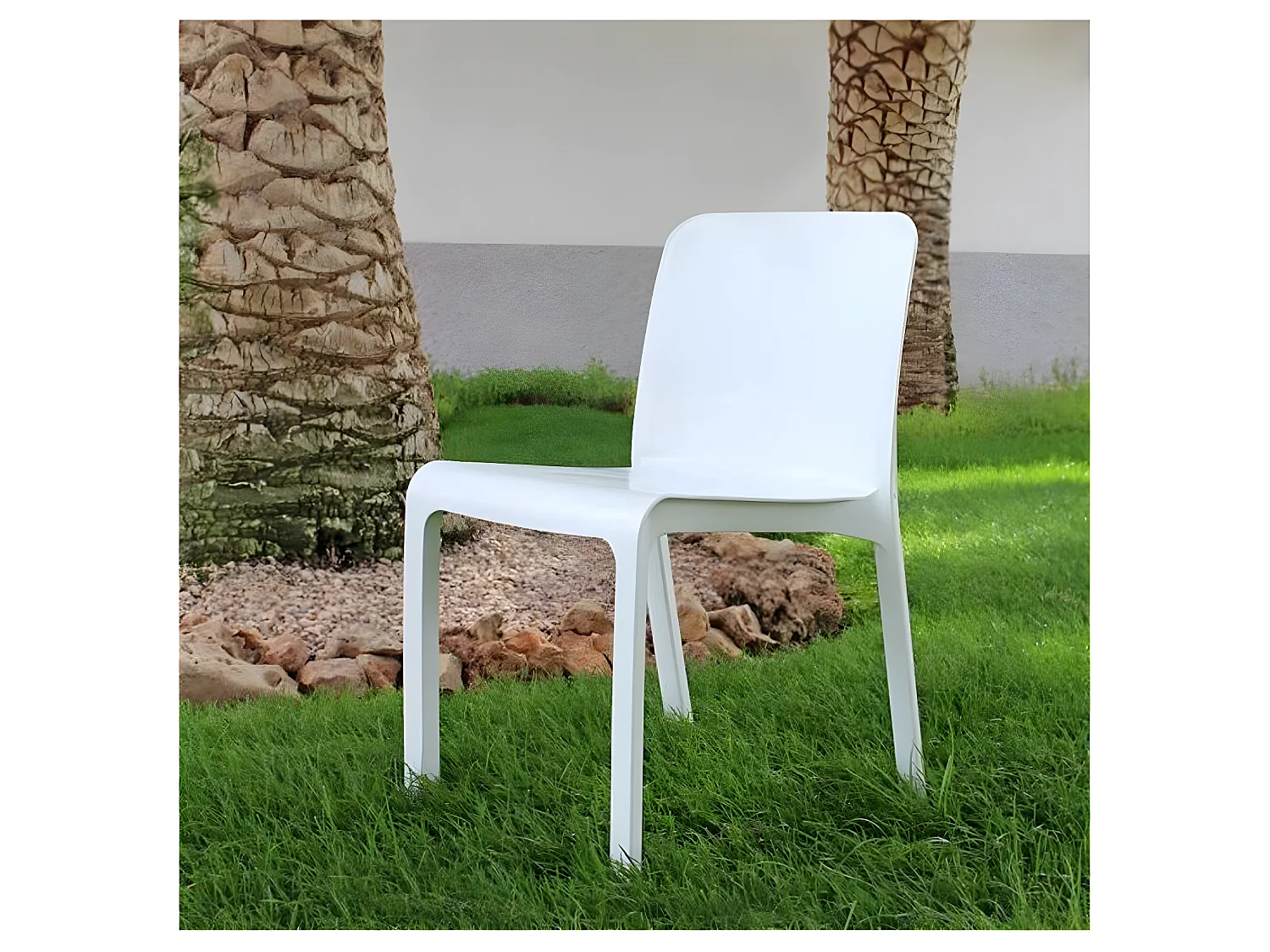 Lot de 6 chaises de jardin empilables en résine coloris blanc - Longueur 48 x Profondeur 53 x Hauteur 80 cm