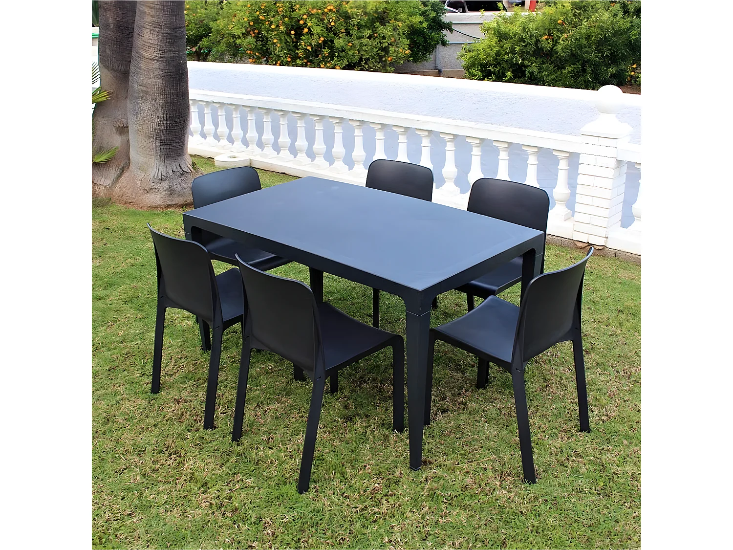 Lot de 6 chaises de jardin empilables en résine coloris anthracite - Longueur 48 x Profondeur 53 x Hauteur 80 cm  