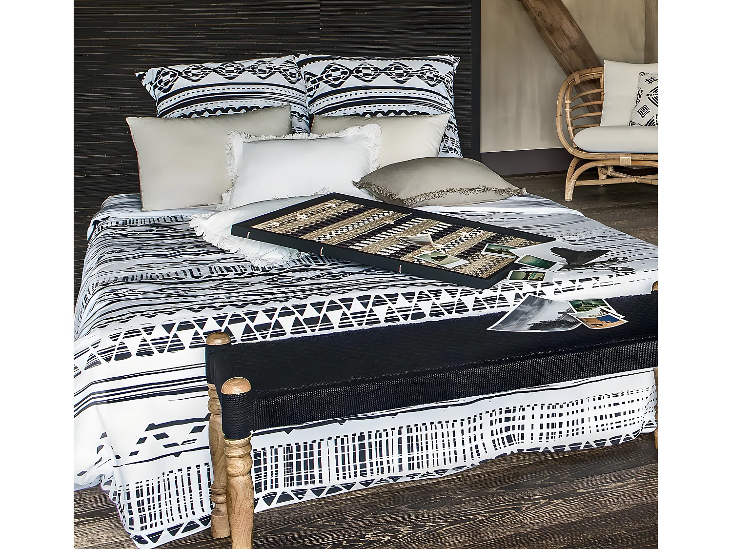 Parure de lit + 2 taies d'oreiller imprimée noir/blanc - 240 x 220 cm