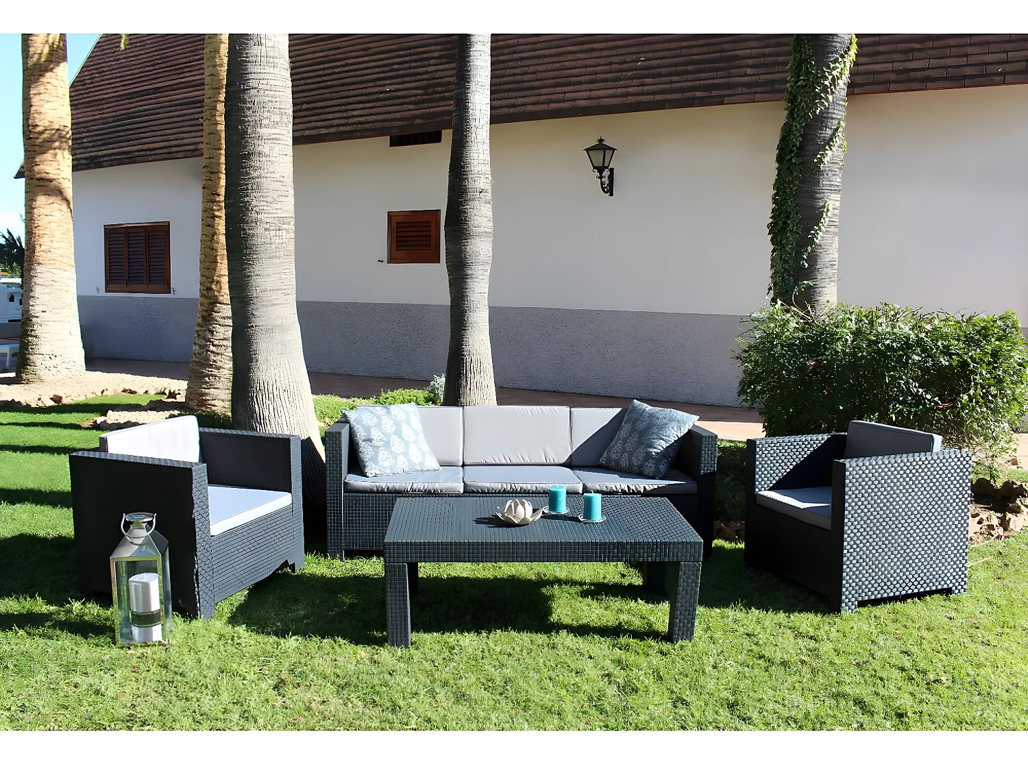 Salon de Jardin 5 Places en résine anthracite (1 table basse + 1 canapé 3 places + 2 fauteuils)