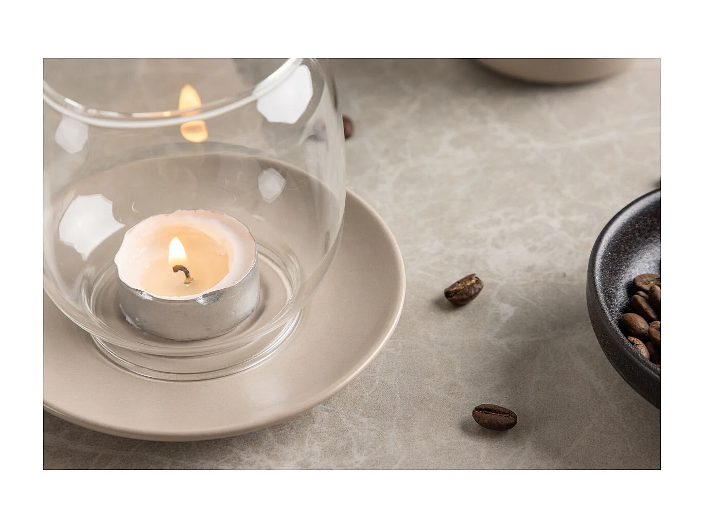 Archy waxinelichthouder beige.