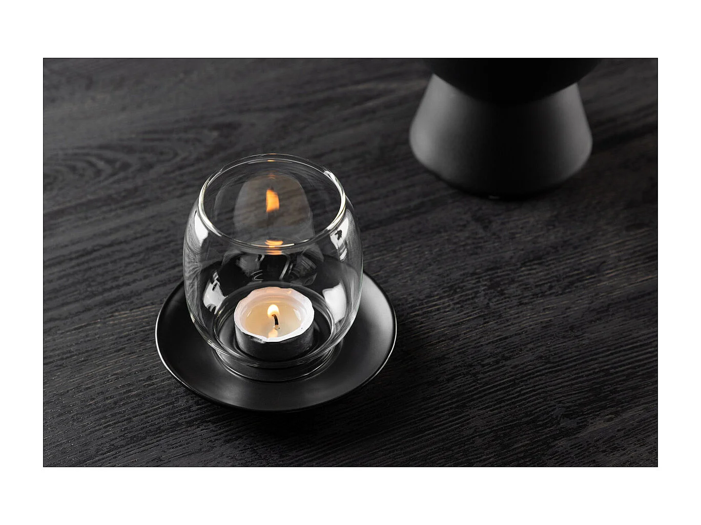 Archy waxinelichthouder zwart.