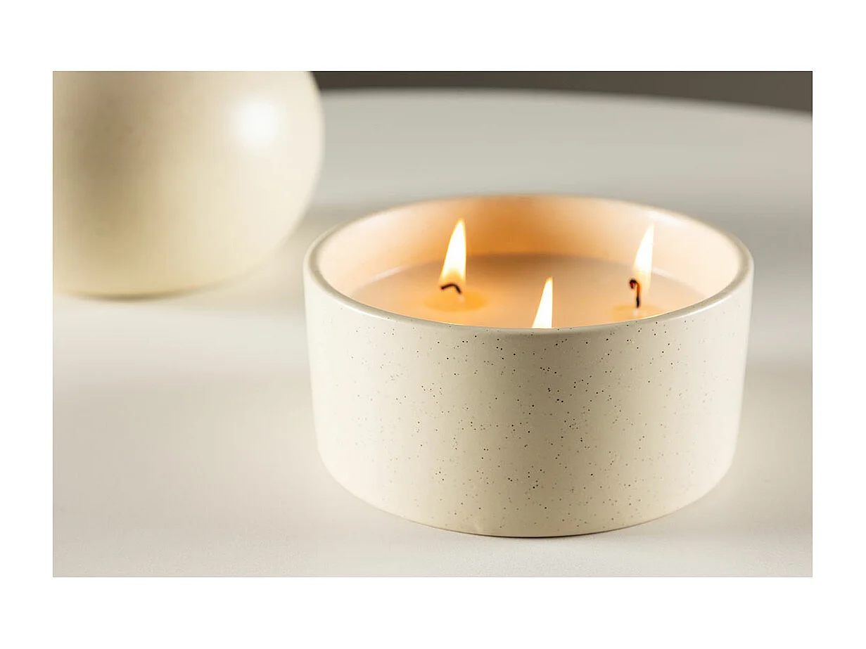 Bougie Parfumée Fraîcheur Marine "Douglas" 750g Beige & Noir