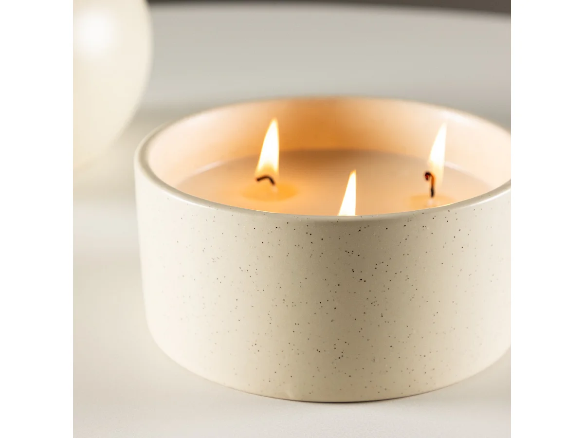 Douglas Teelichthalter mit Duft beige.