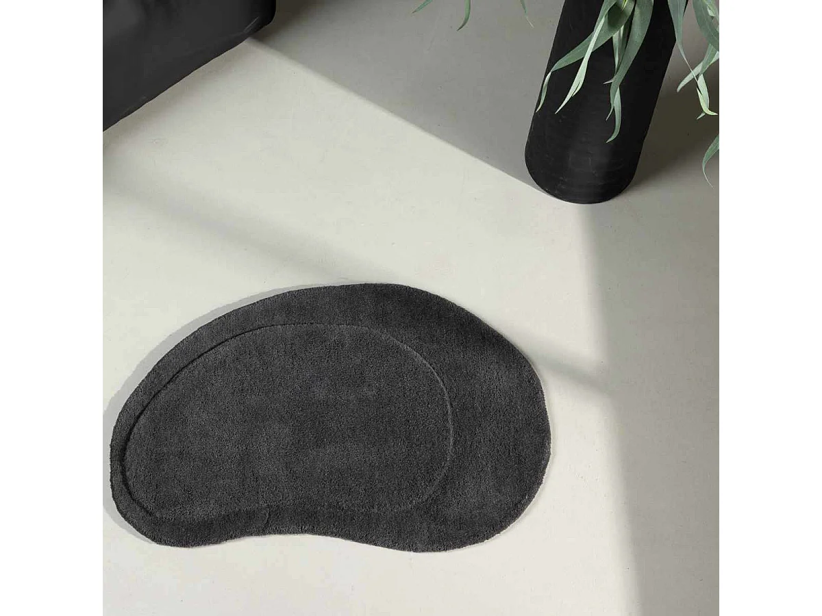 Tappetino da bagno in pietra 75x50cm grigio scuro.