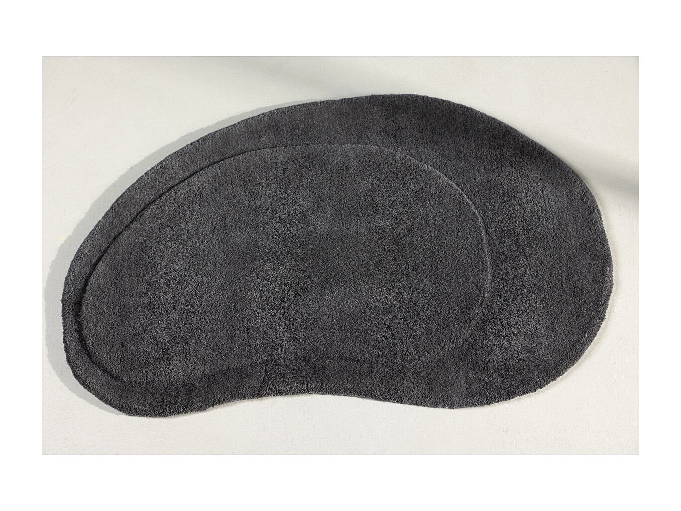 Sten tapis de bain 75x50cm gris foncé.