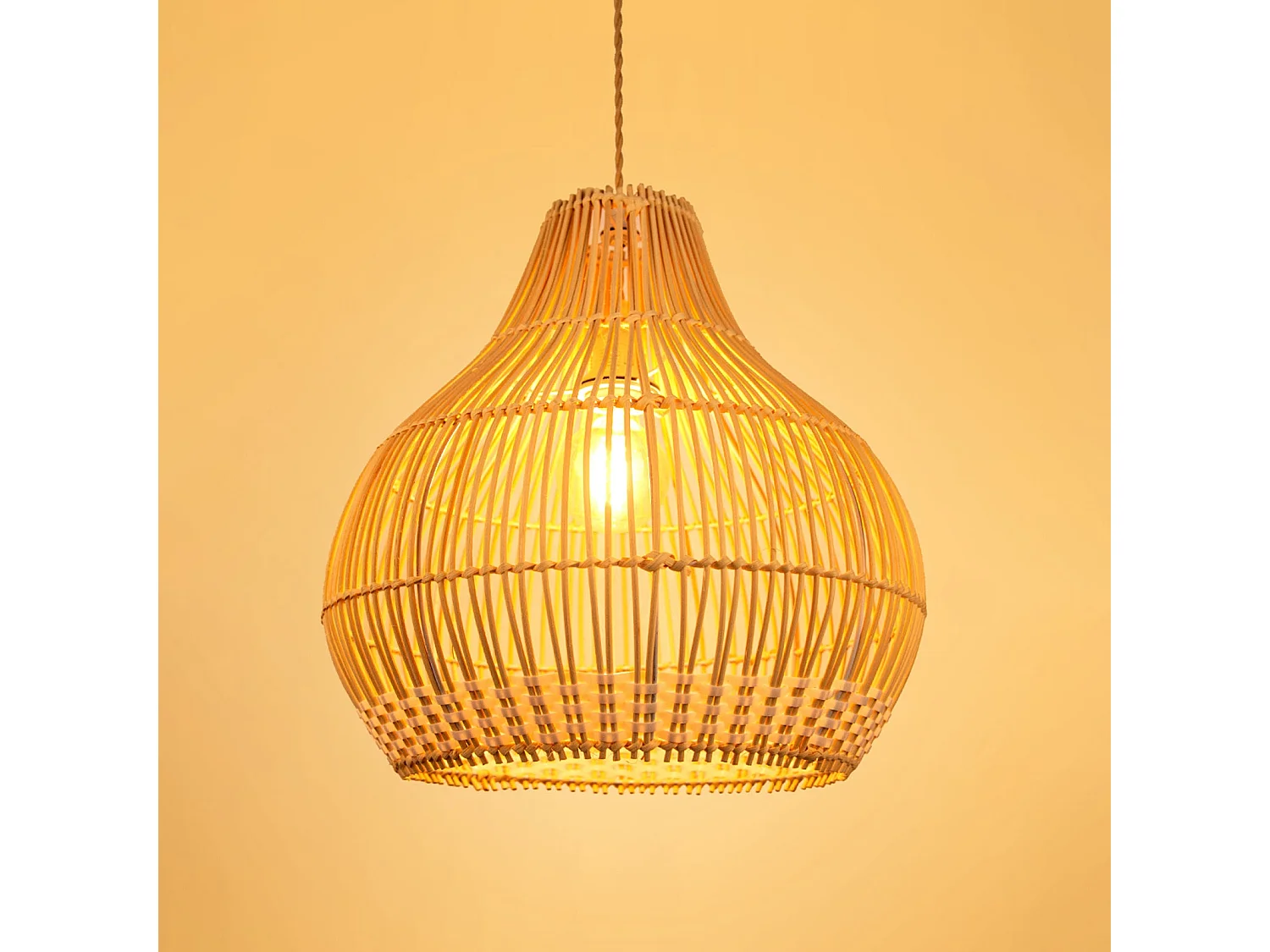 Lustre suspendu en rotin blanc luminaire artisanal pour salon,d40cm x h40cm