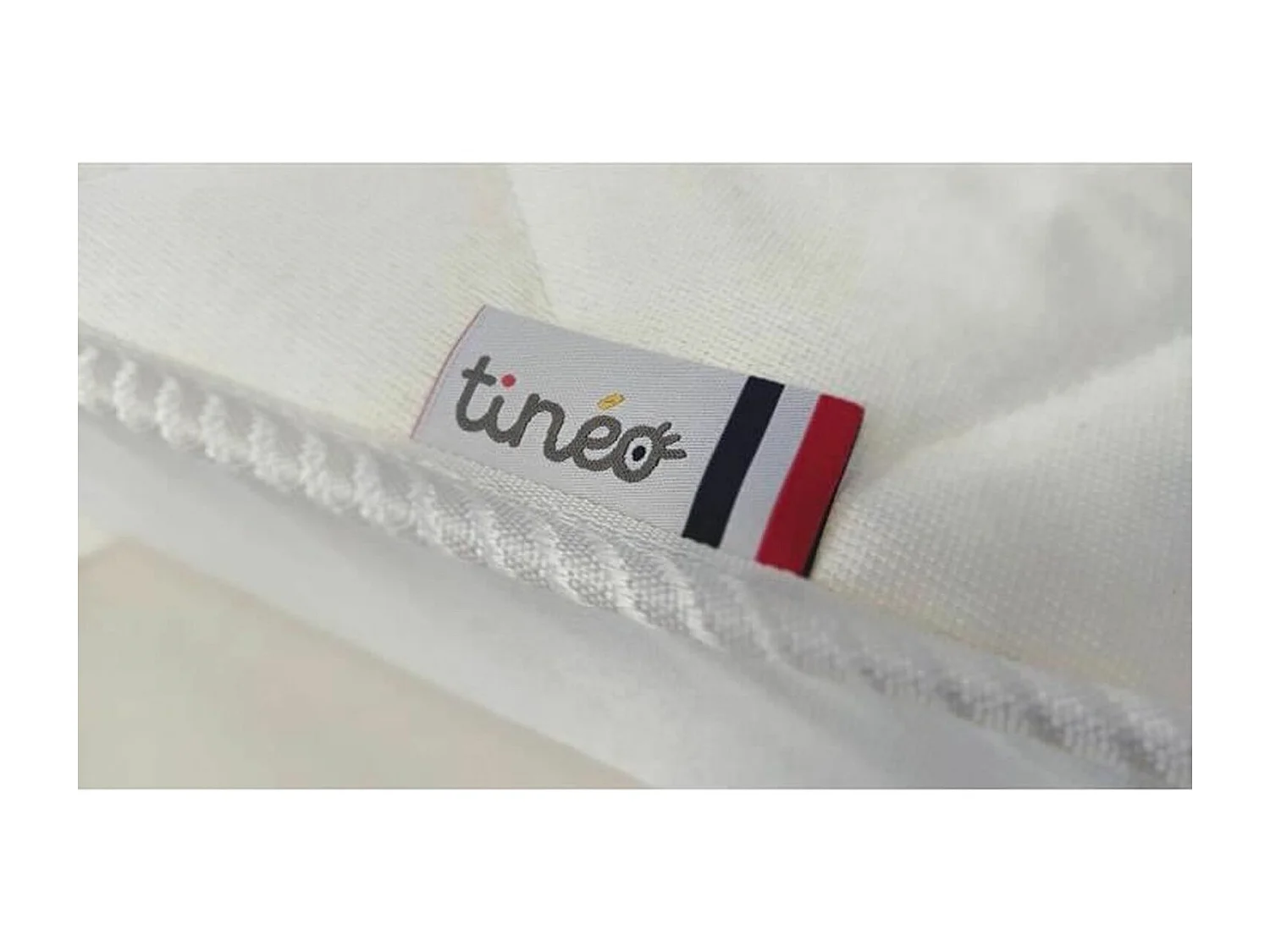 Colchón acondicionado por aire 70 x 140 x 10 cm - Entregado con un plan inclinado 15 °