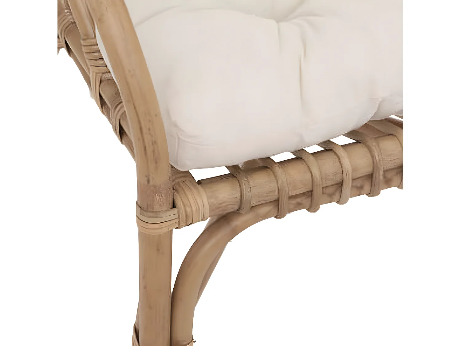 Fauteuil en rotin coloris naturel - Longueur 60 x Profondeur 68 x Hauteur 77 cm