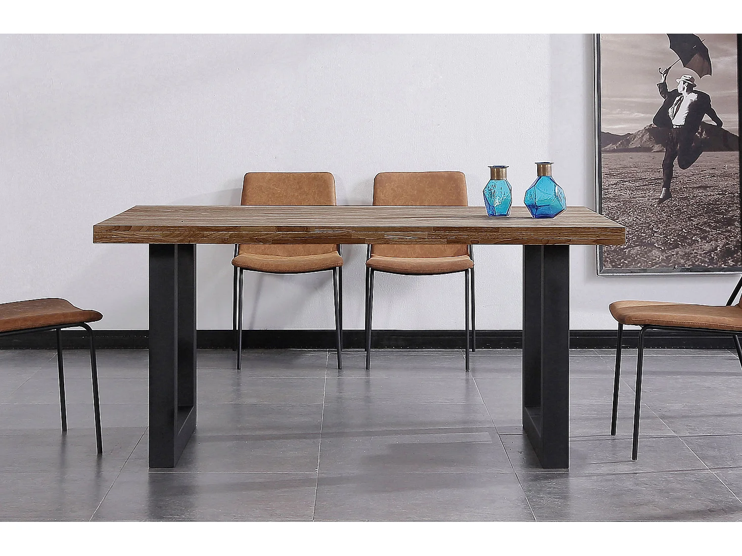 Table à manger coloris chêne américain / pieds noir, Longueur 160 x largeur 100 cm x Hauteur 75 cm