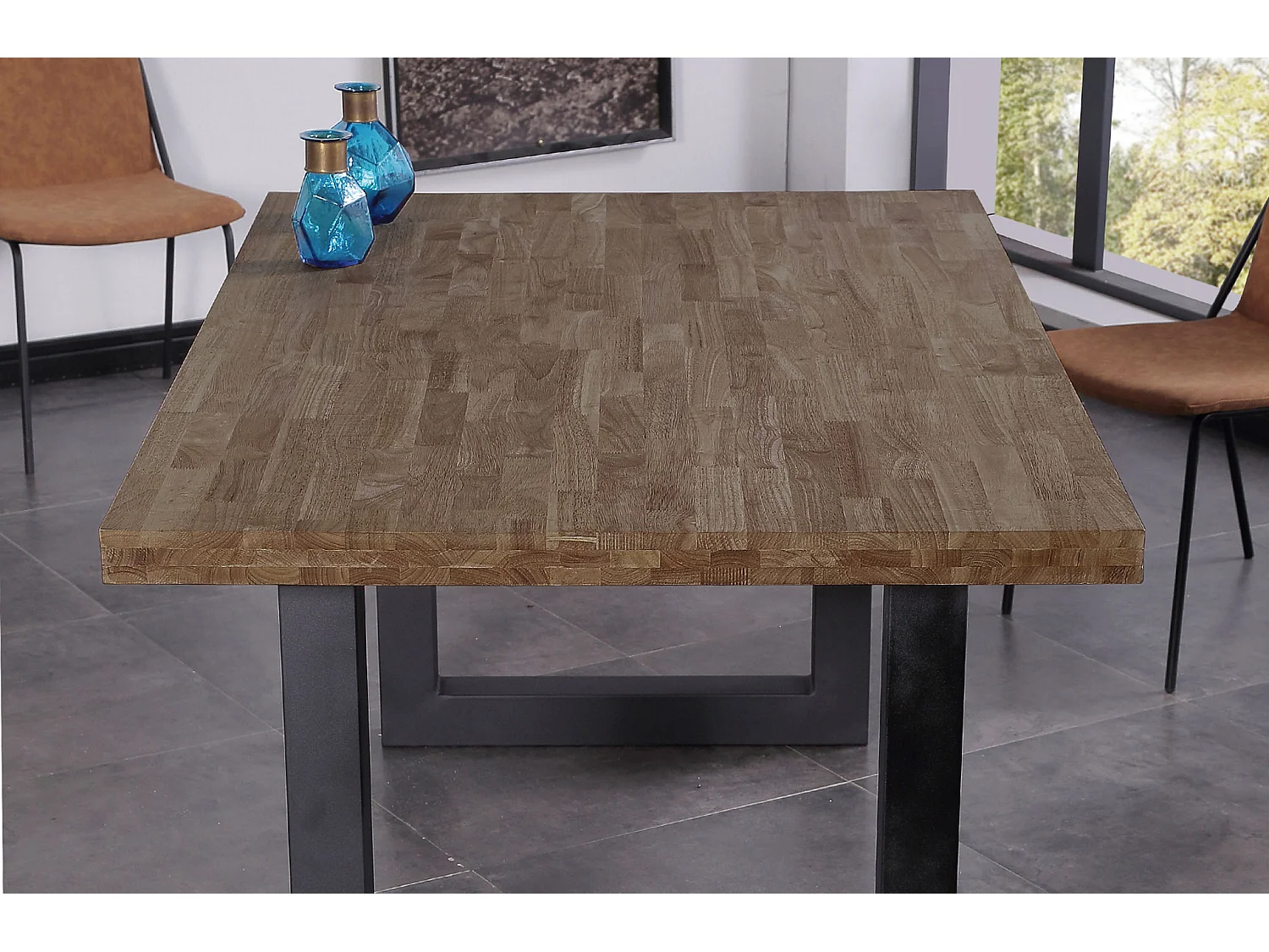 Table à manger coloris chêne américain / pieds noir, Longueur 160 x largeur 100 cm x Hauteur 75 cm