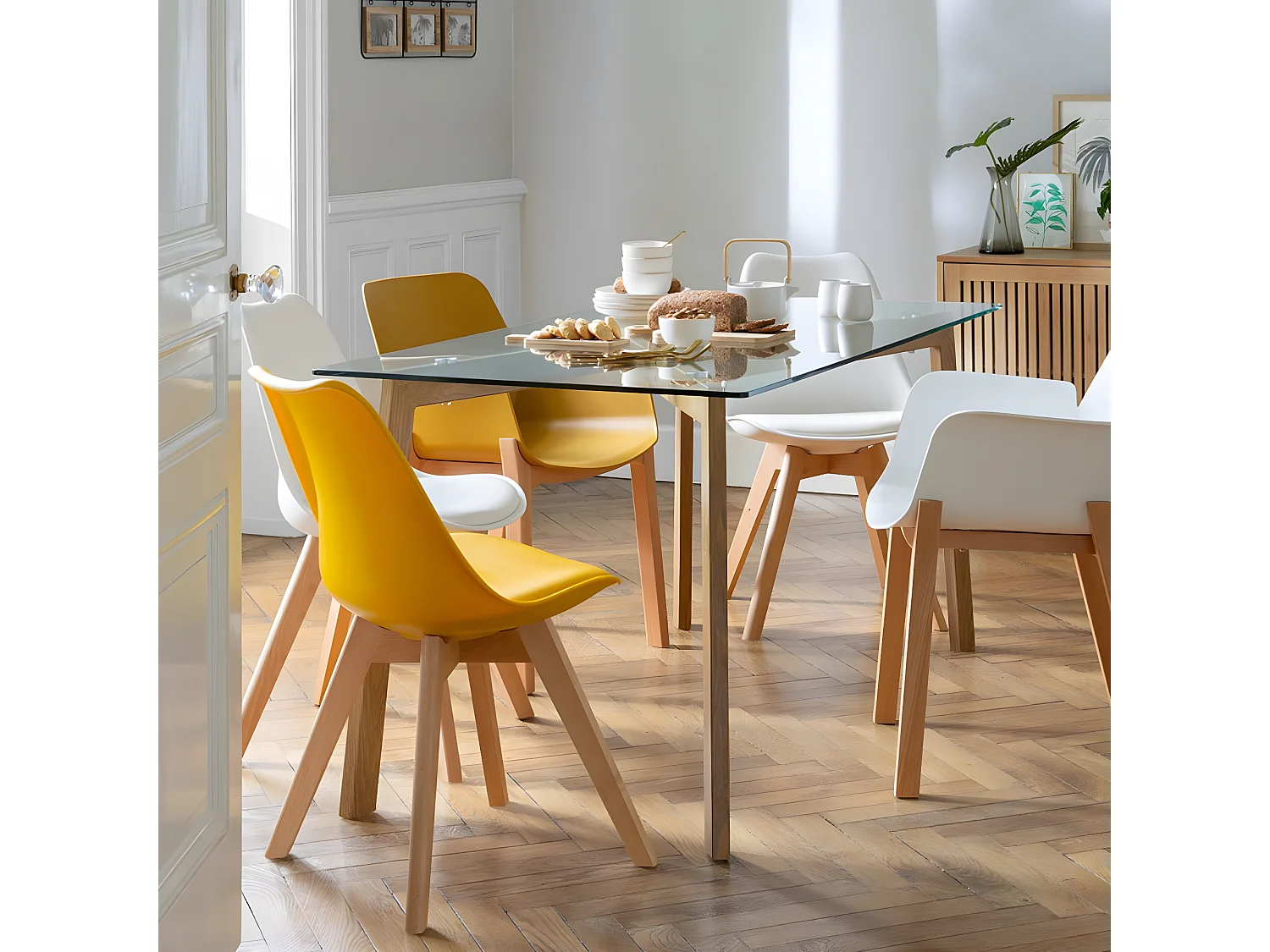 Table à manger en acier et verre - Dim : L 150 x l 80 x H 74 cm