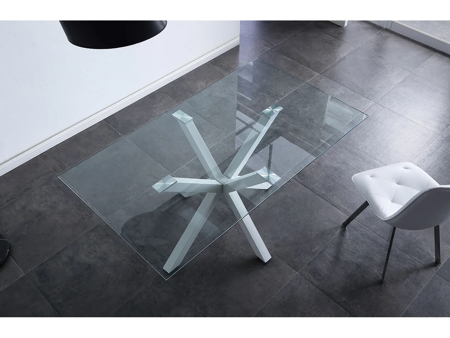 Table à manger en verre avec pieds coloris blanc - Longueur 160 x Hauteur 90 x largeur 75 cm