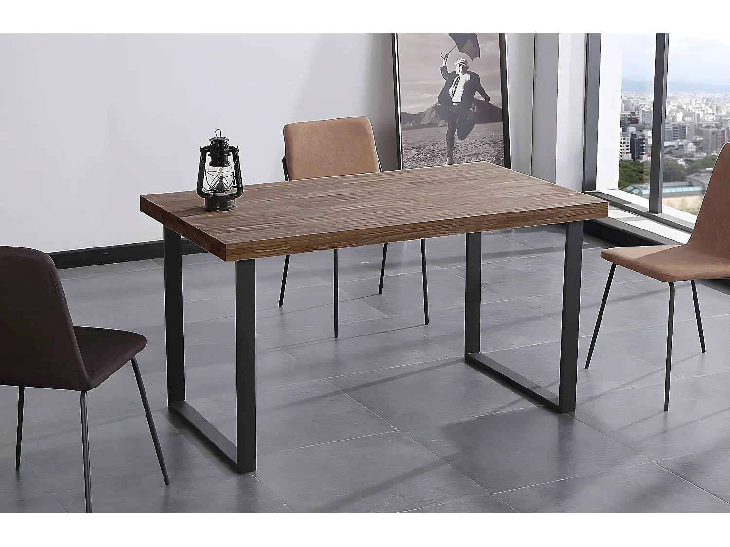 Table à manger rectangulaire en bois coloris chêne américain / pieds noir - Longueur 140 x profondeur 80 x hauteur 76 cm